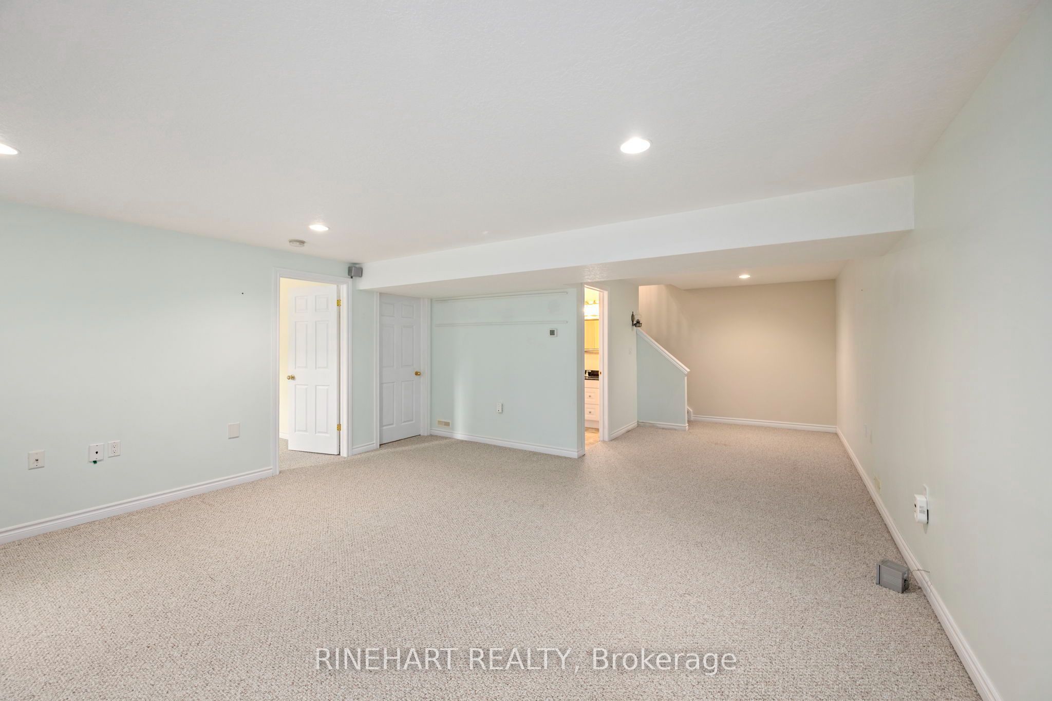 121 Meadowcreek Drive 17 Property Photo 22