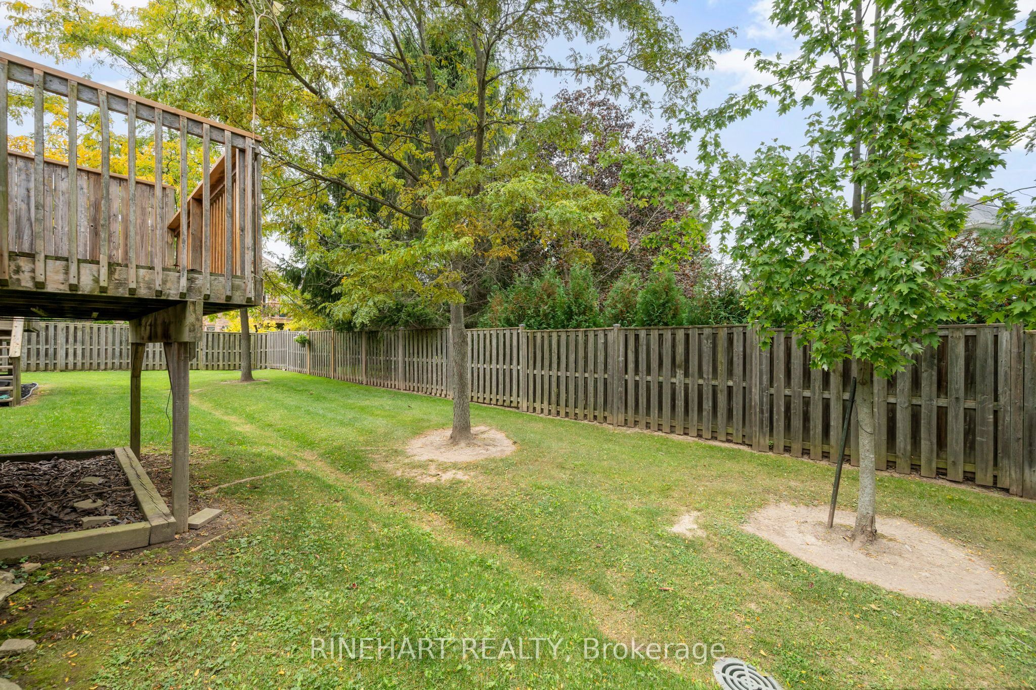 121 Meadowcreek Drive 17 Property Photo 27