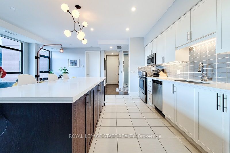 112 King Street 912 Property Photo 18