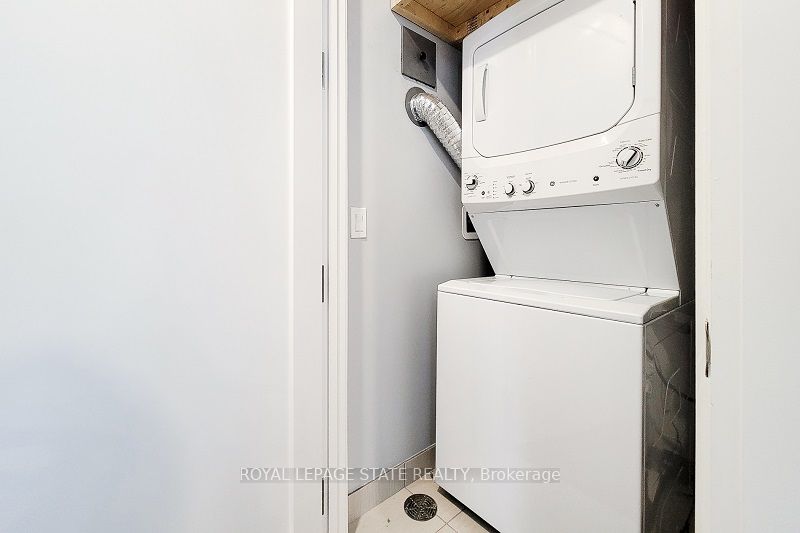 112 King Street 912 Property Photo 22