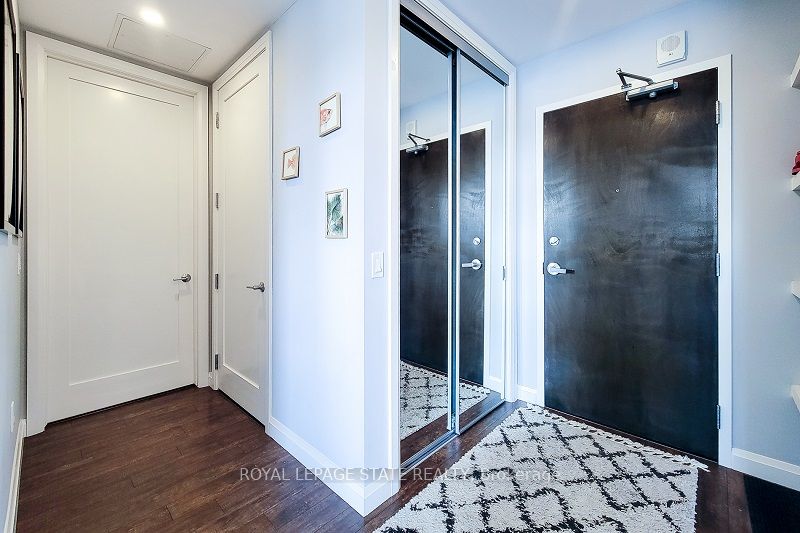 112 King Street 912 Property Photo 23
