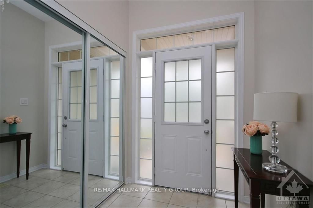 553 Ashbourne Crescent Property Photo 2