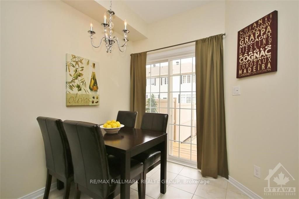 553 Ashbourne Crescent Property Photo 6