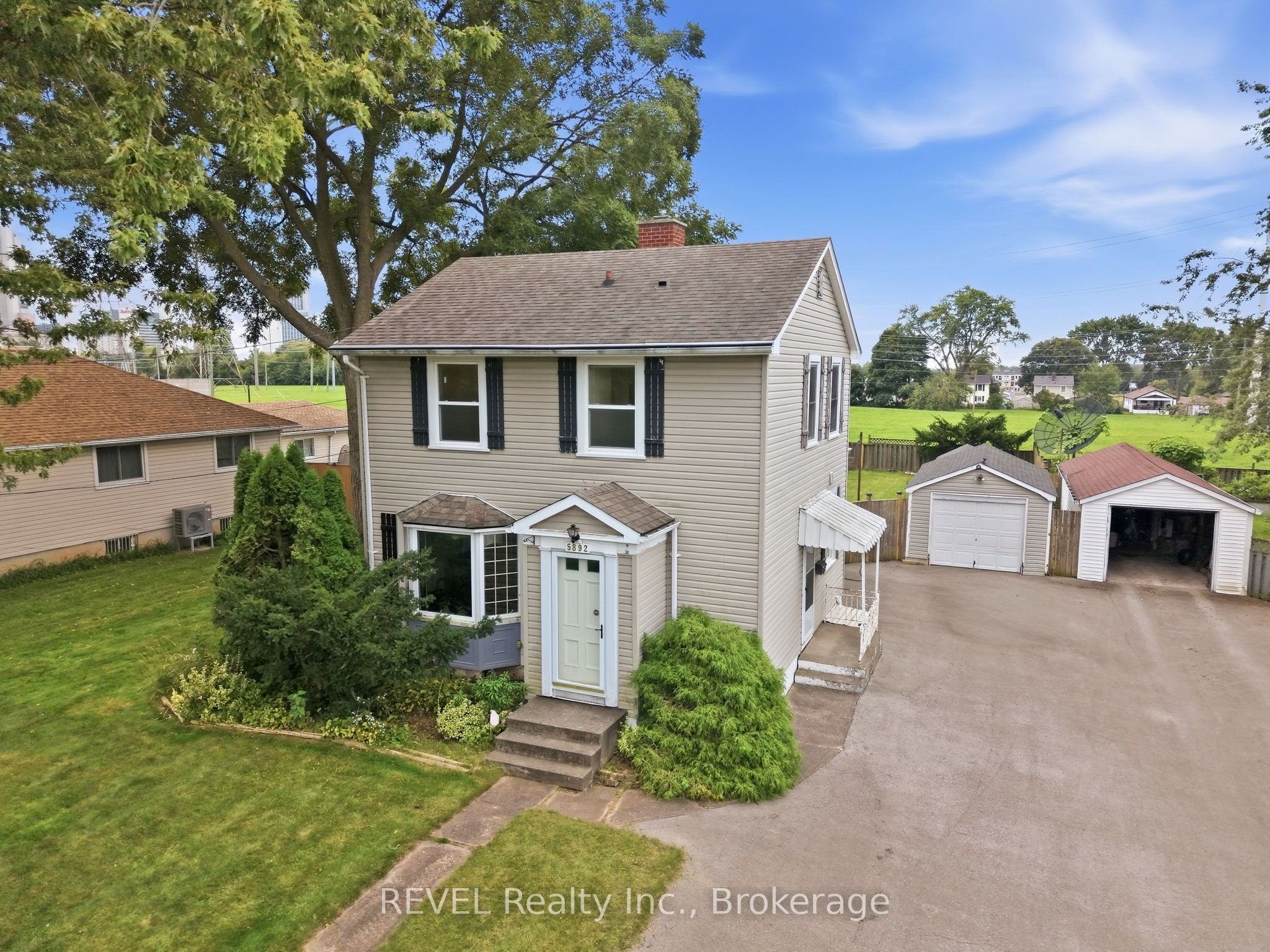 5892 Murray Street Property Photo 1