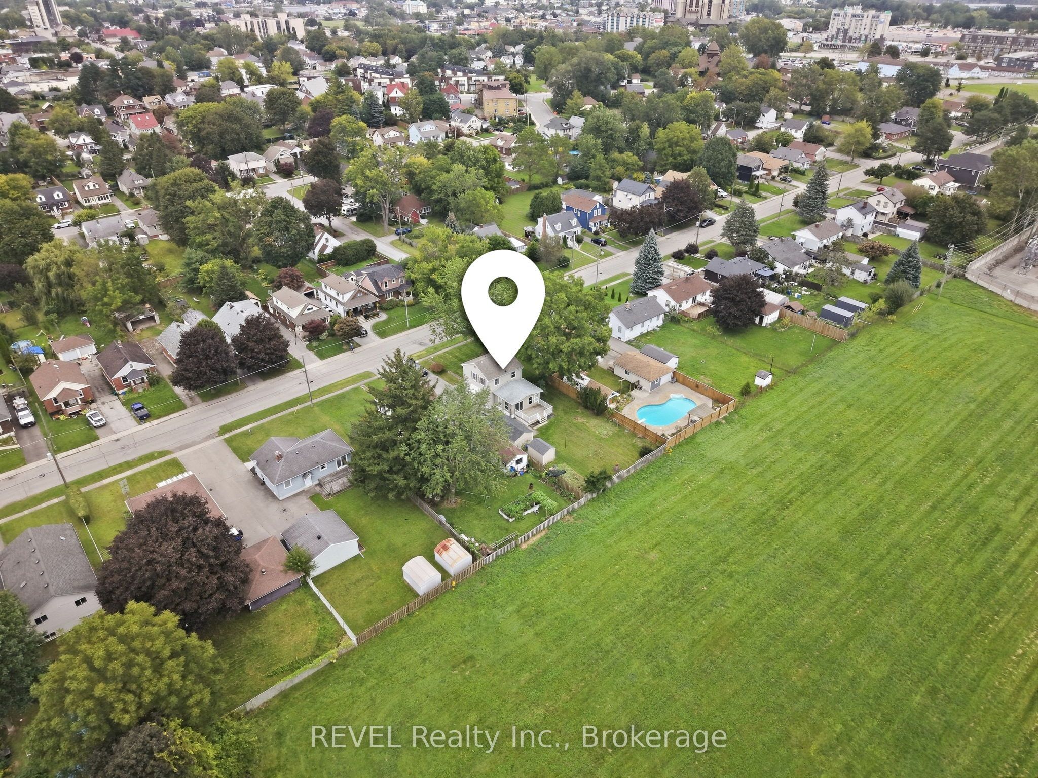 5892 Murray Street Property Photo 4