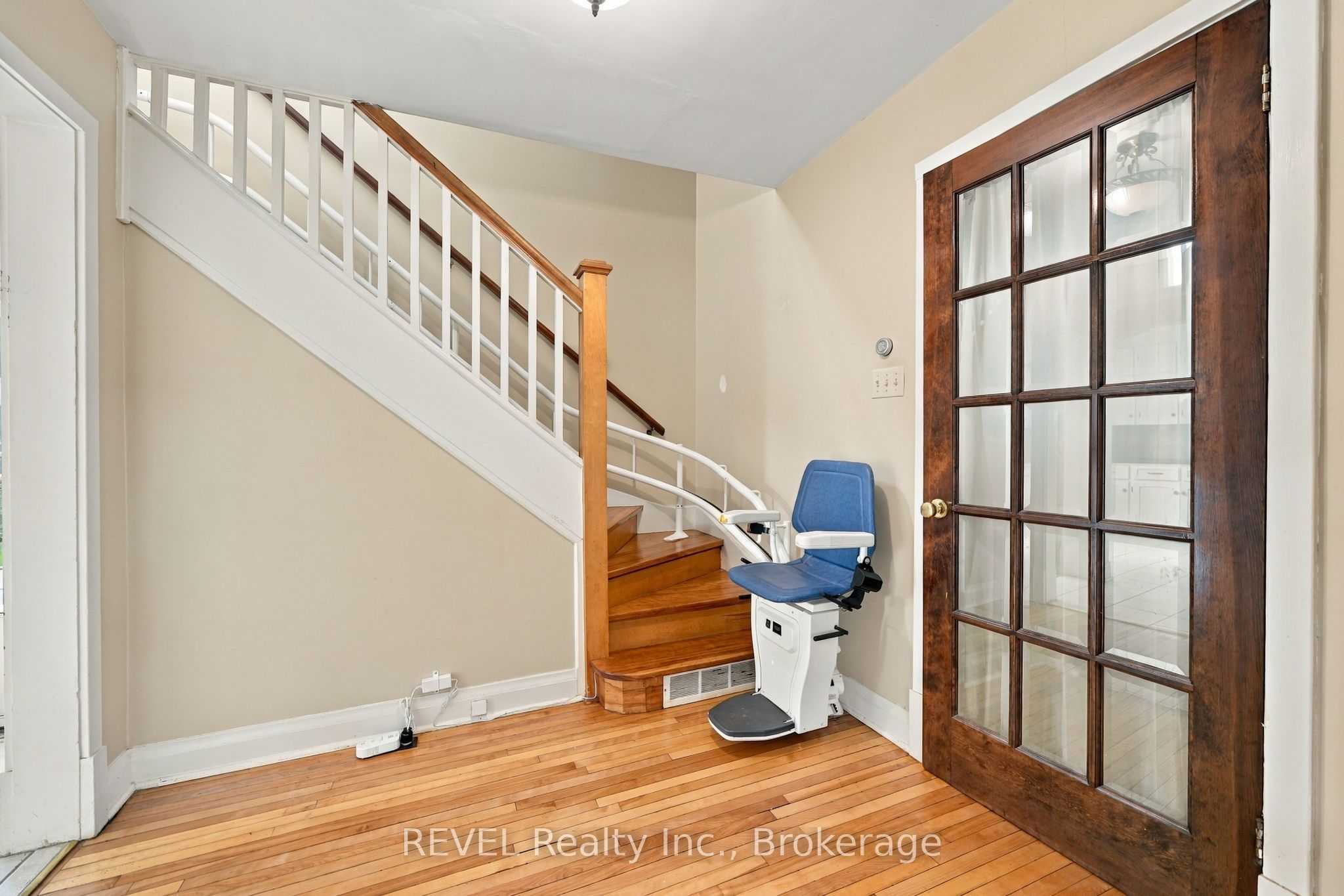 5892 Murray Street Property Photo 12