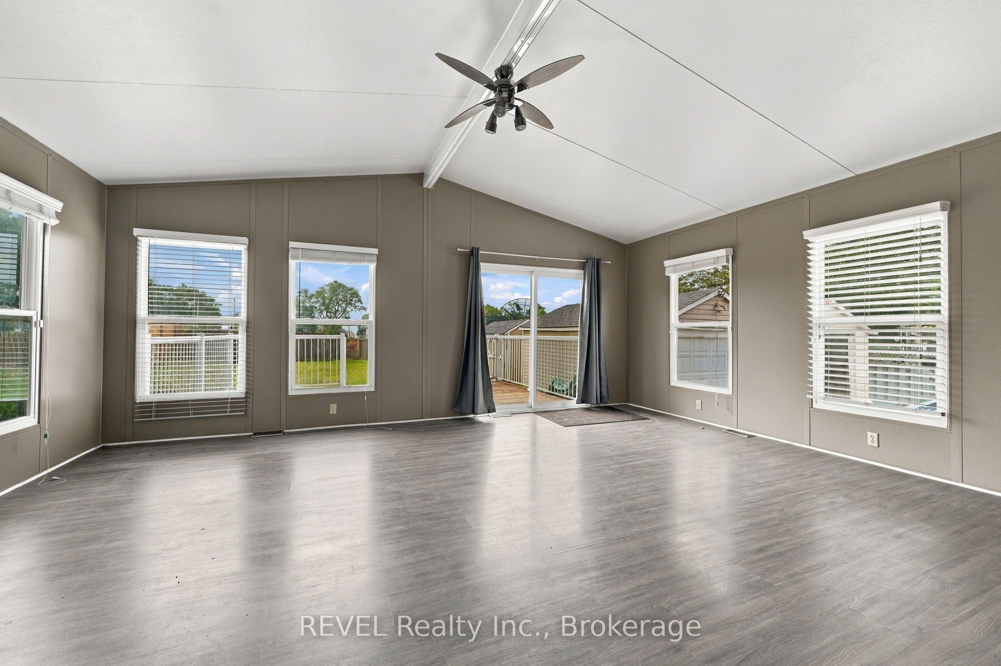 5892 Murray Street Property Photo 19