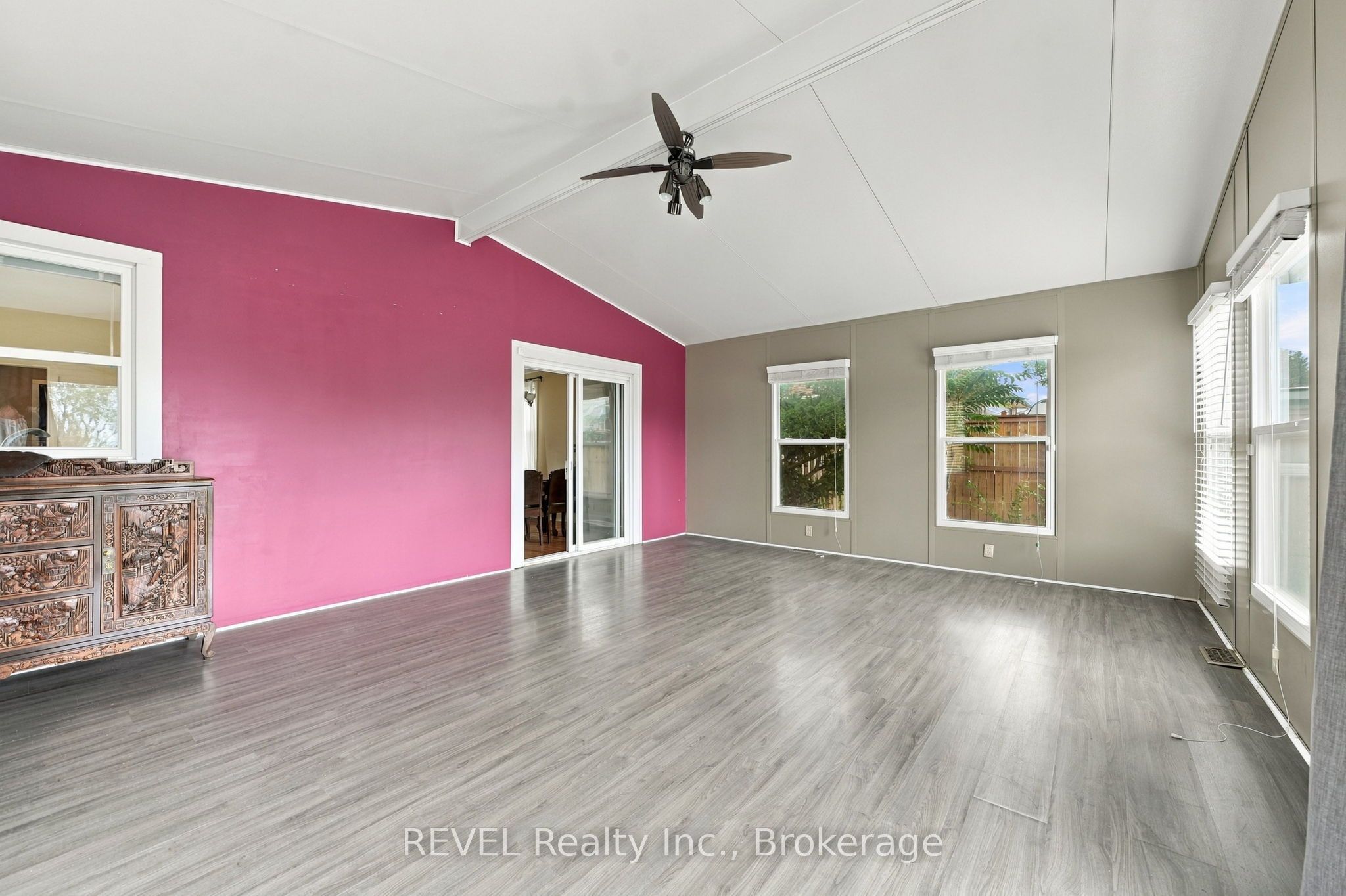 5892 Murray Street Property Photo 20