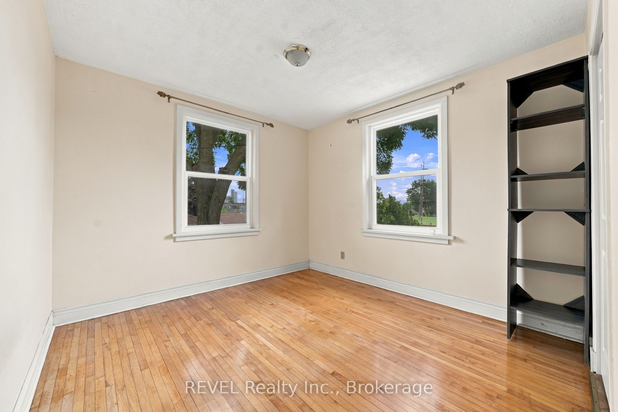 5892 Murray Street Property Photo 25