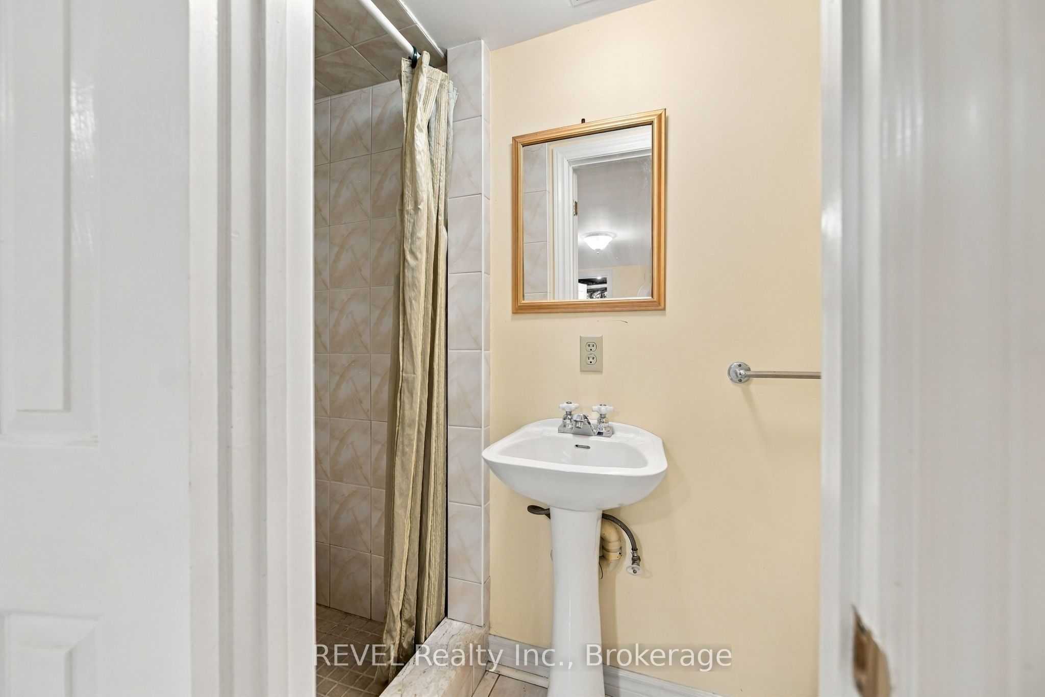 5892 Murray Street Property Photo 30
