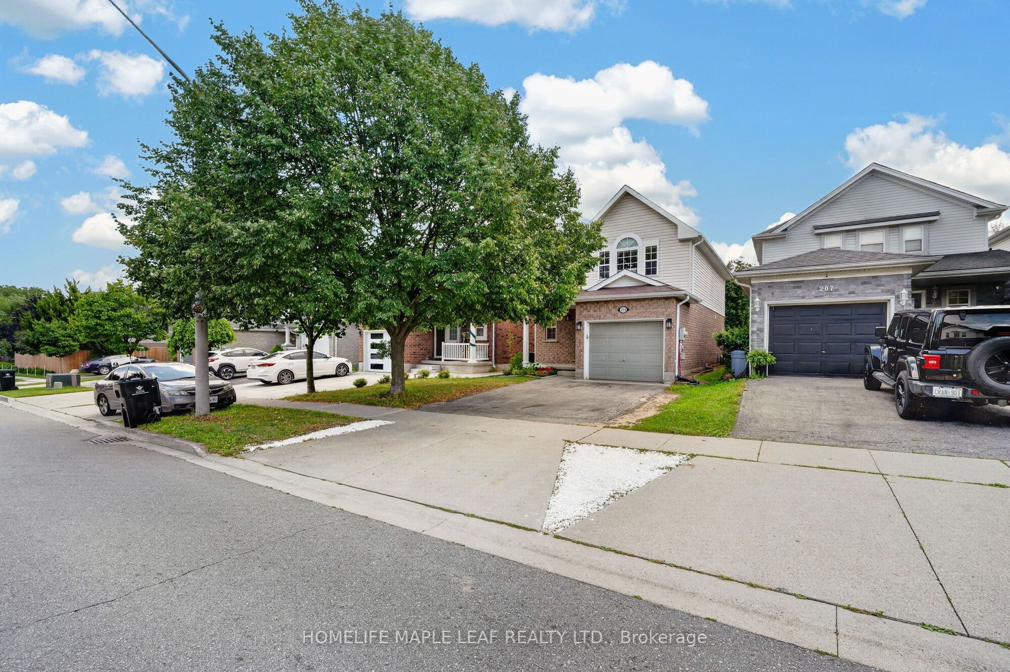 211 Melran Drive Property Photo 3
