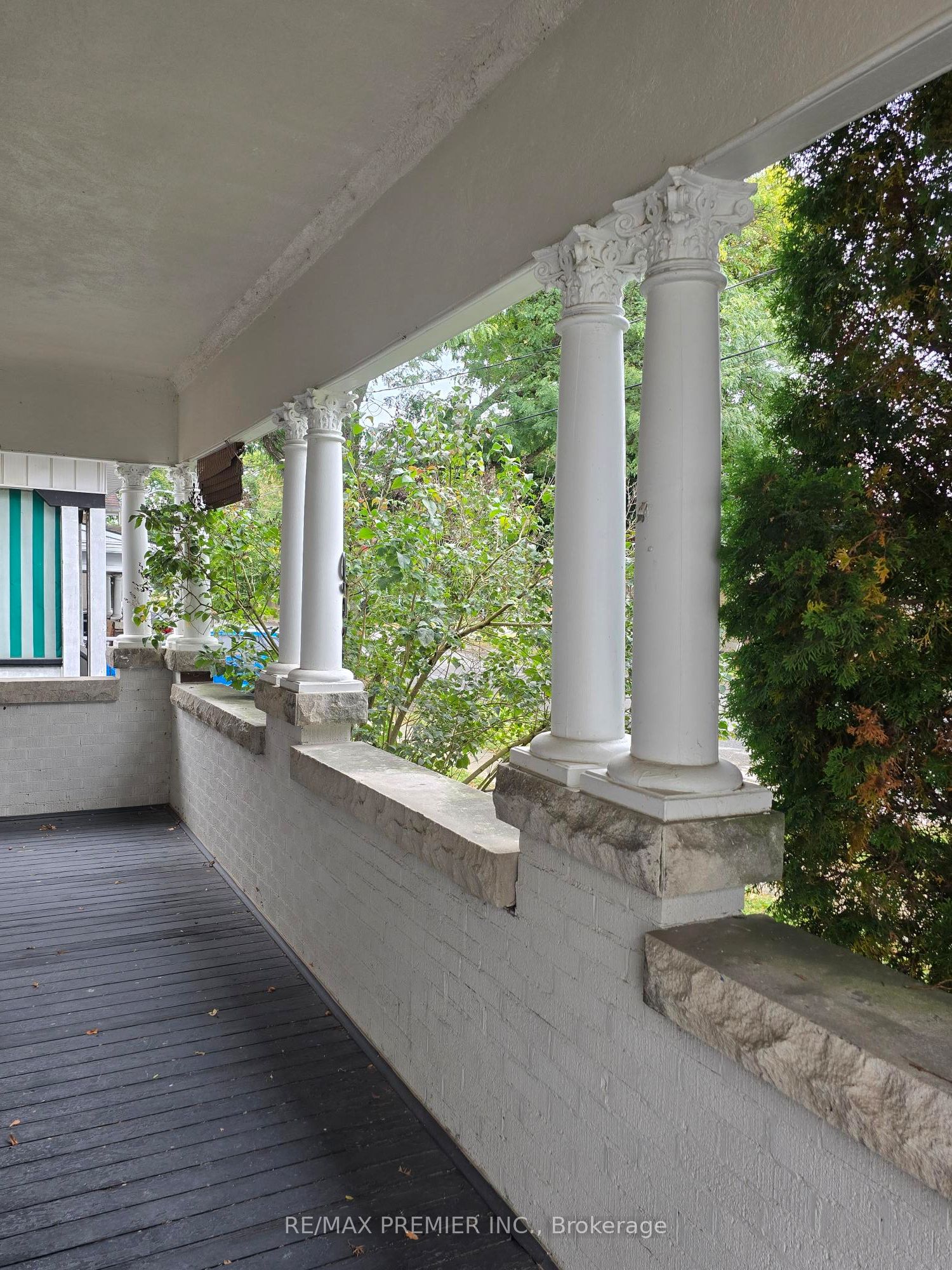 95 Cayuga Street Property Photo 6