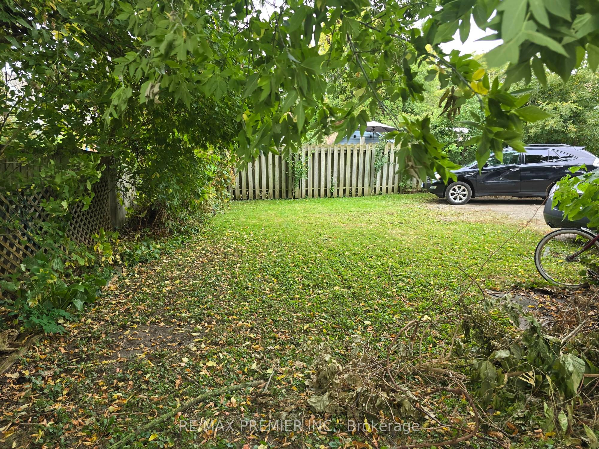 95 Cayuga Street Property Photo 20