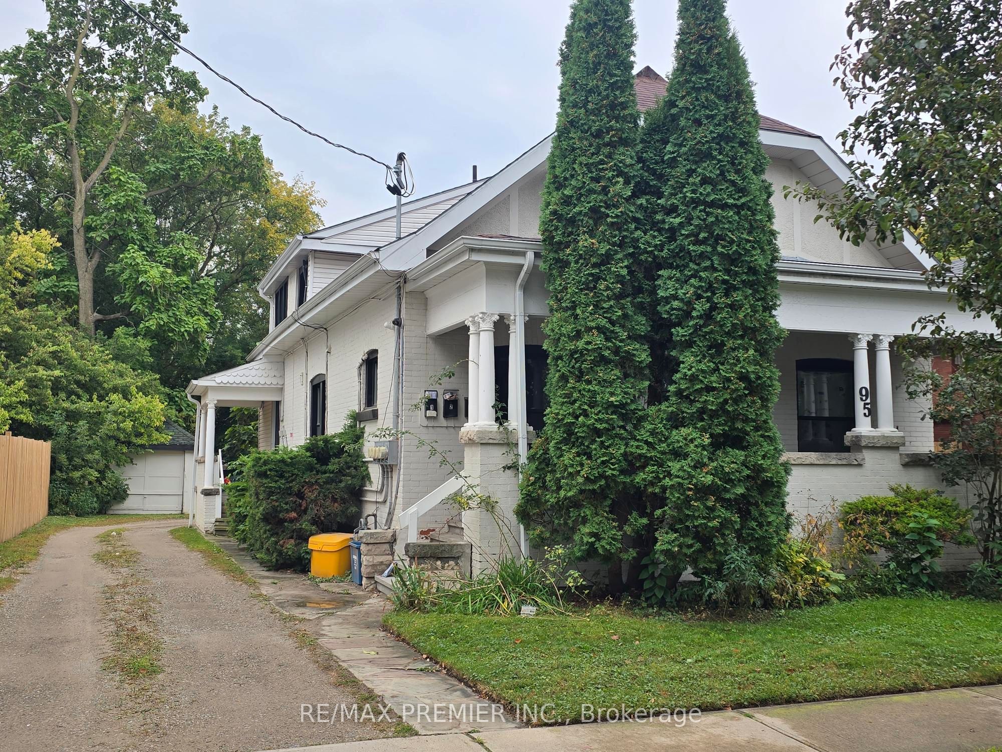 95 Cayuga Street Property Photo 26