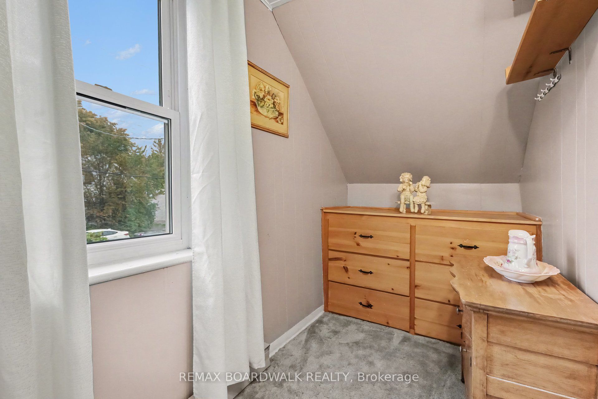 174 Munro Street Property Photo 16