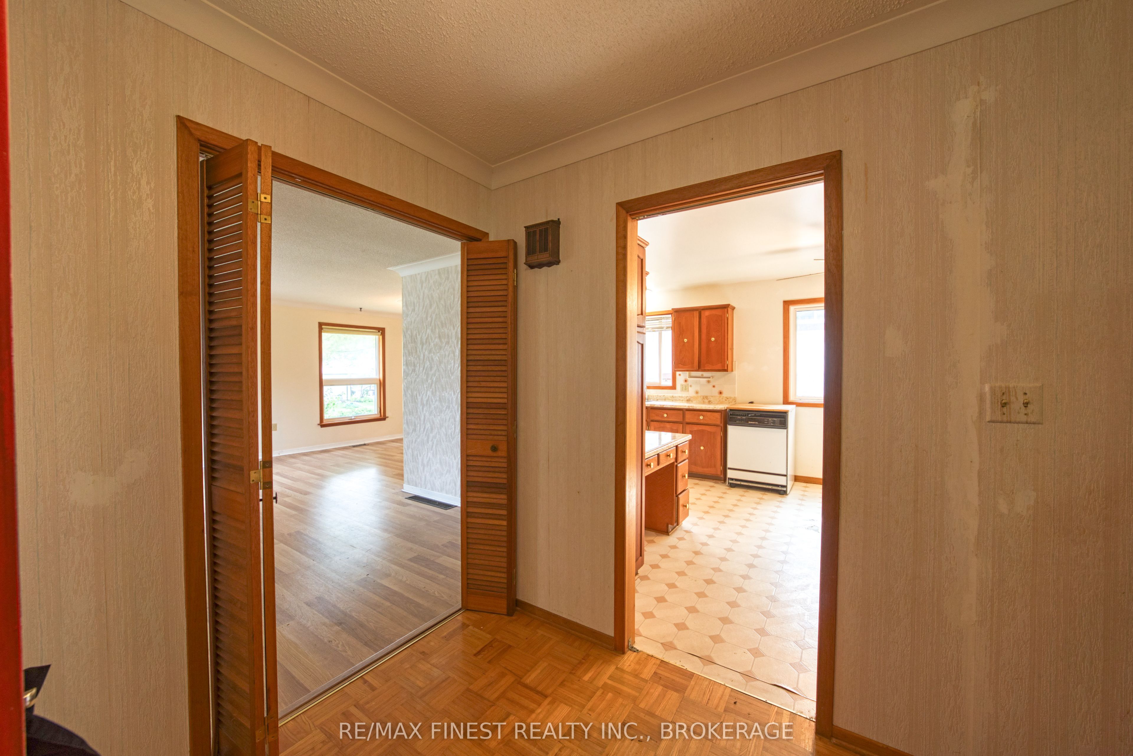 788 Kimberley Street Property Photo 2