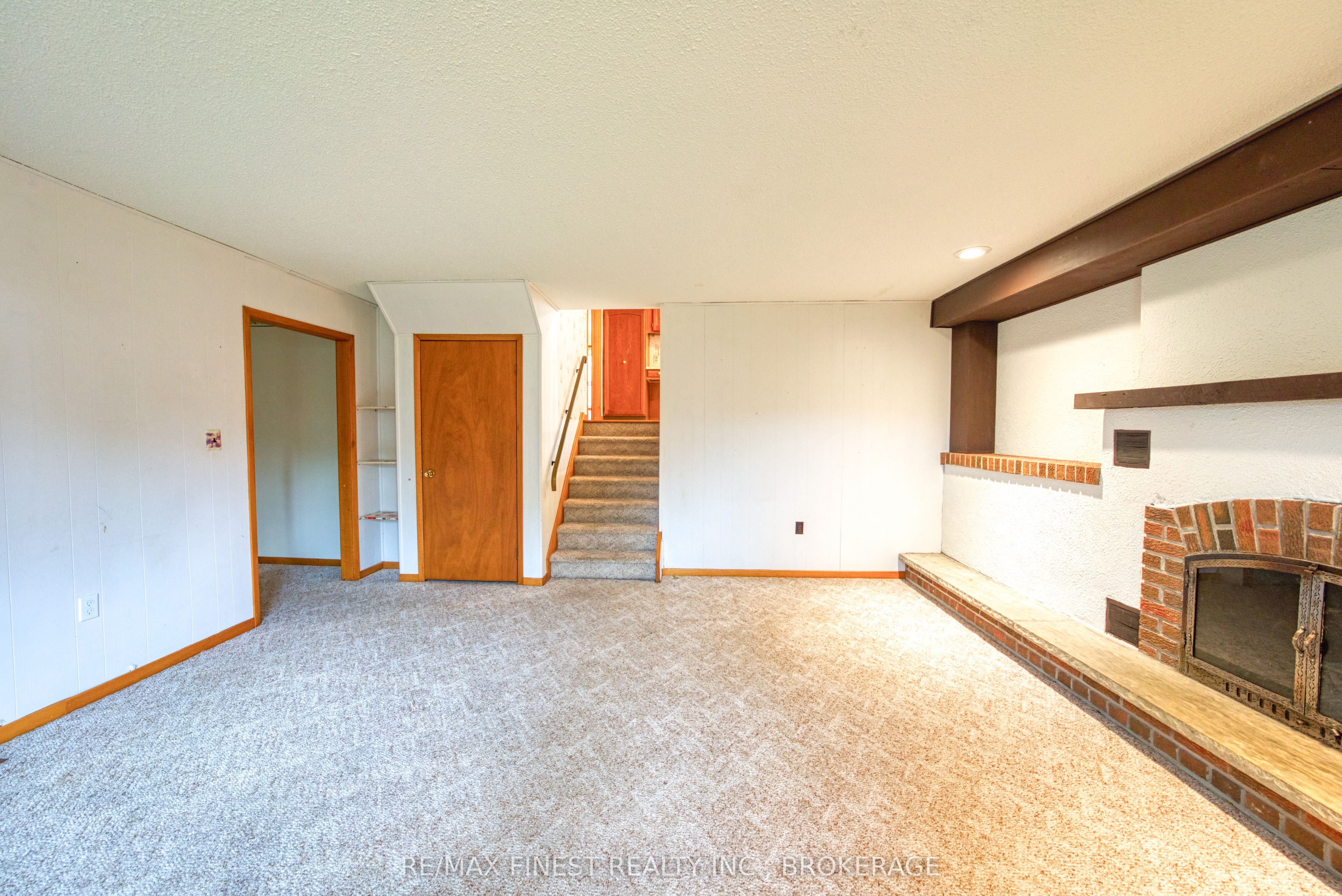 788 Kimberley Street Property Photo 12