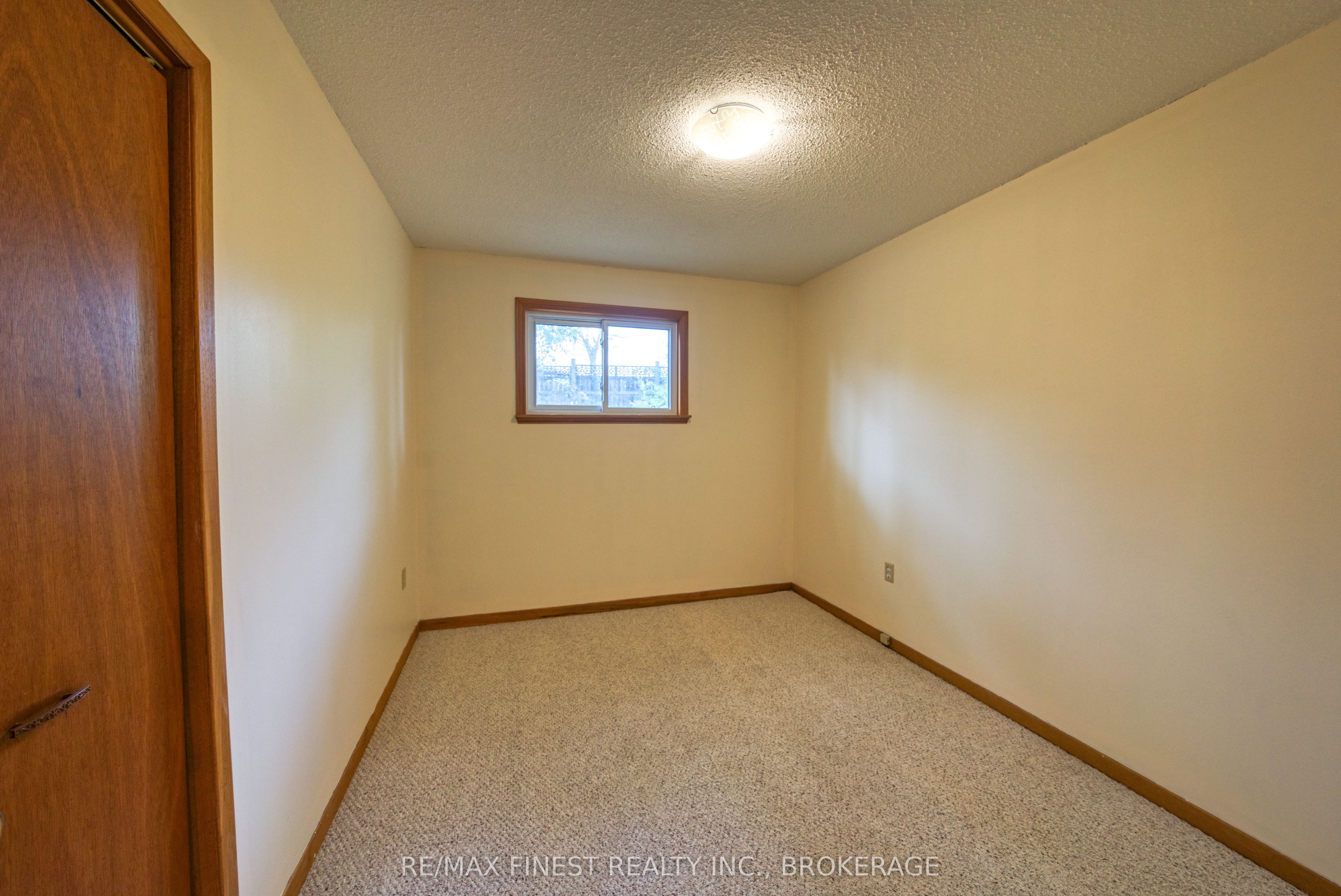 788 Kimberley Street Property Photo 15