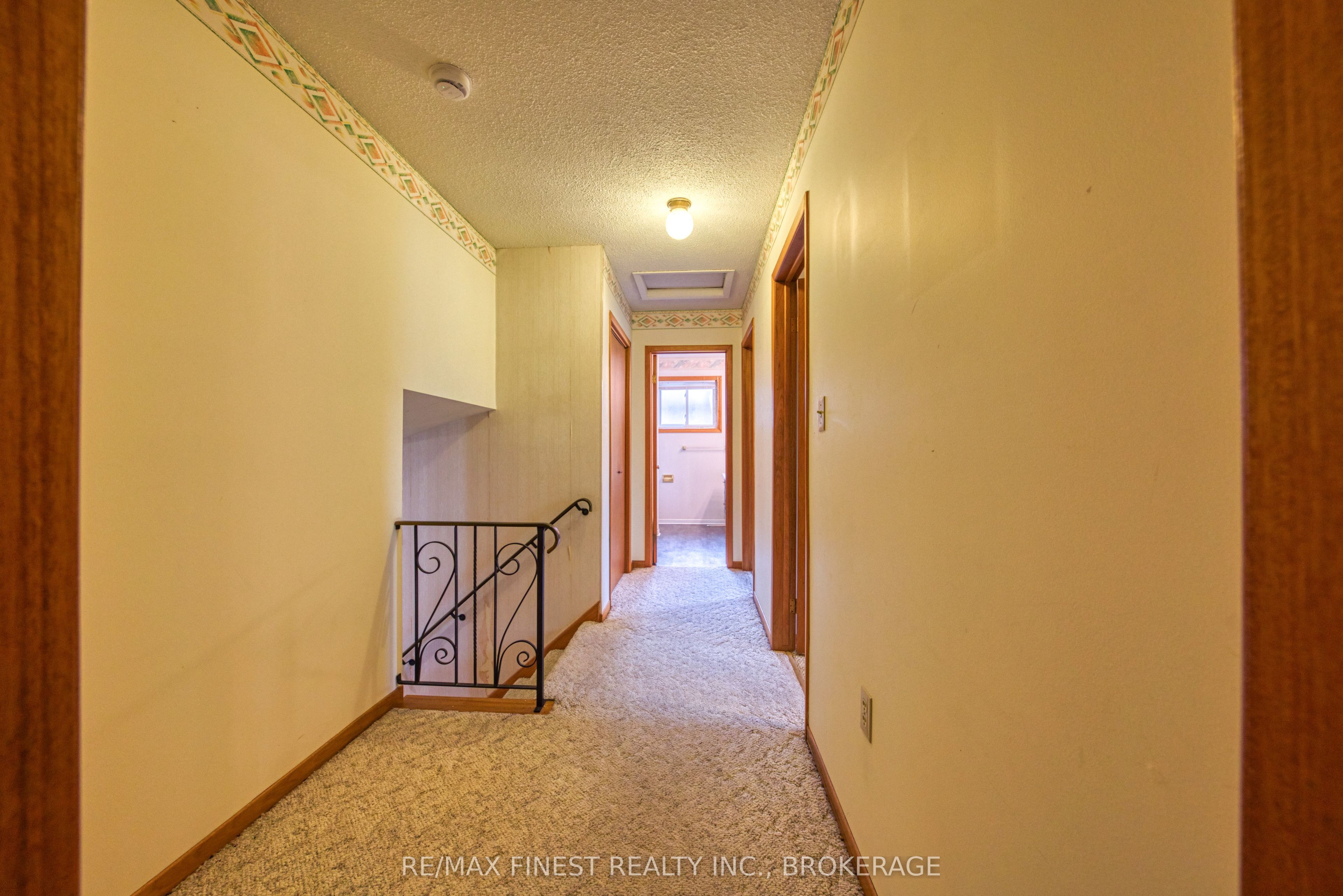 788 Kimberley Street Property Photo 20