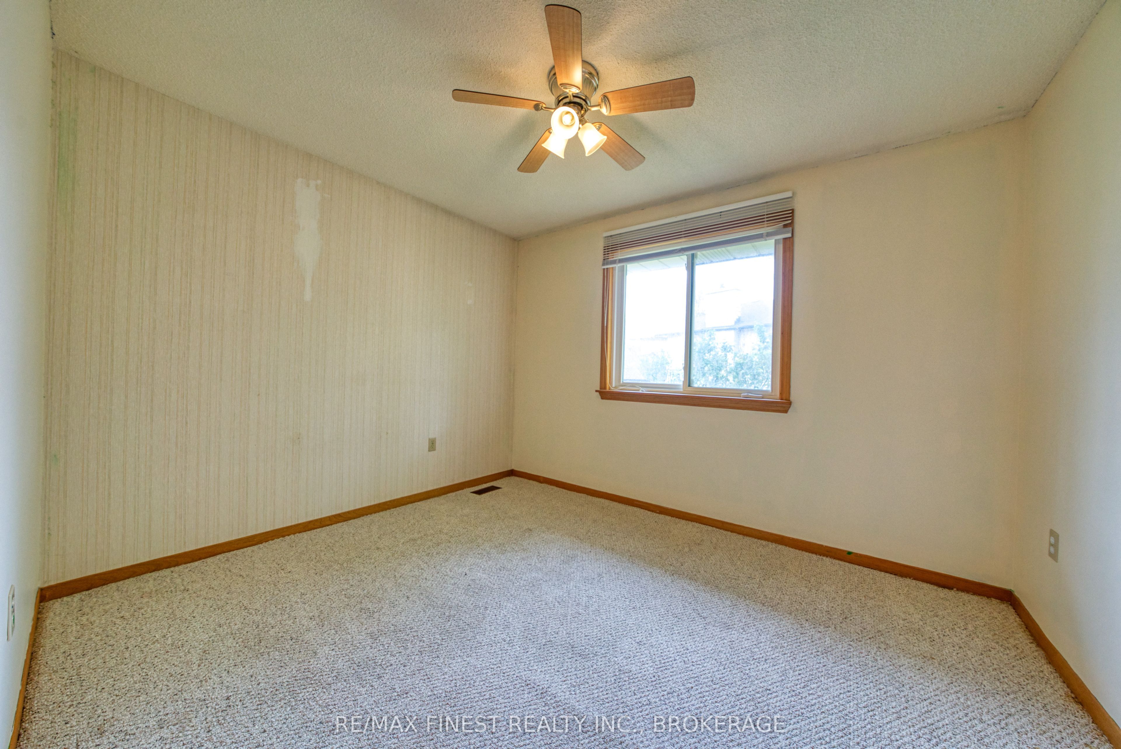 788 Kimberley Street Property Photo 24