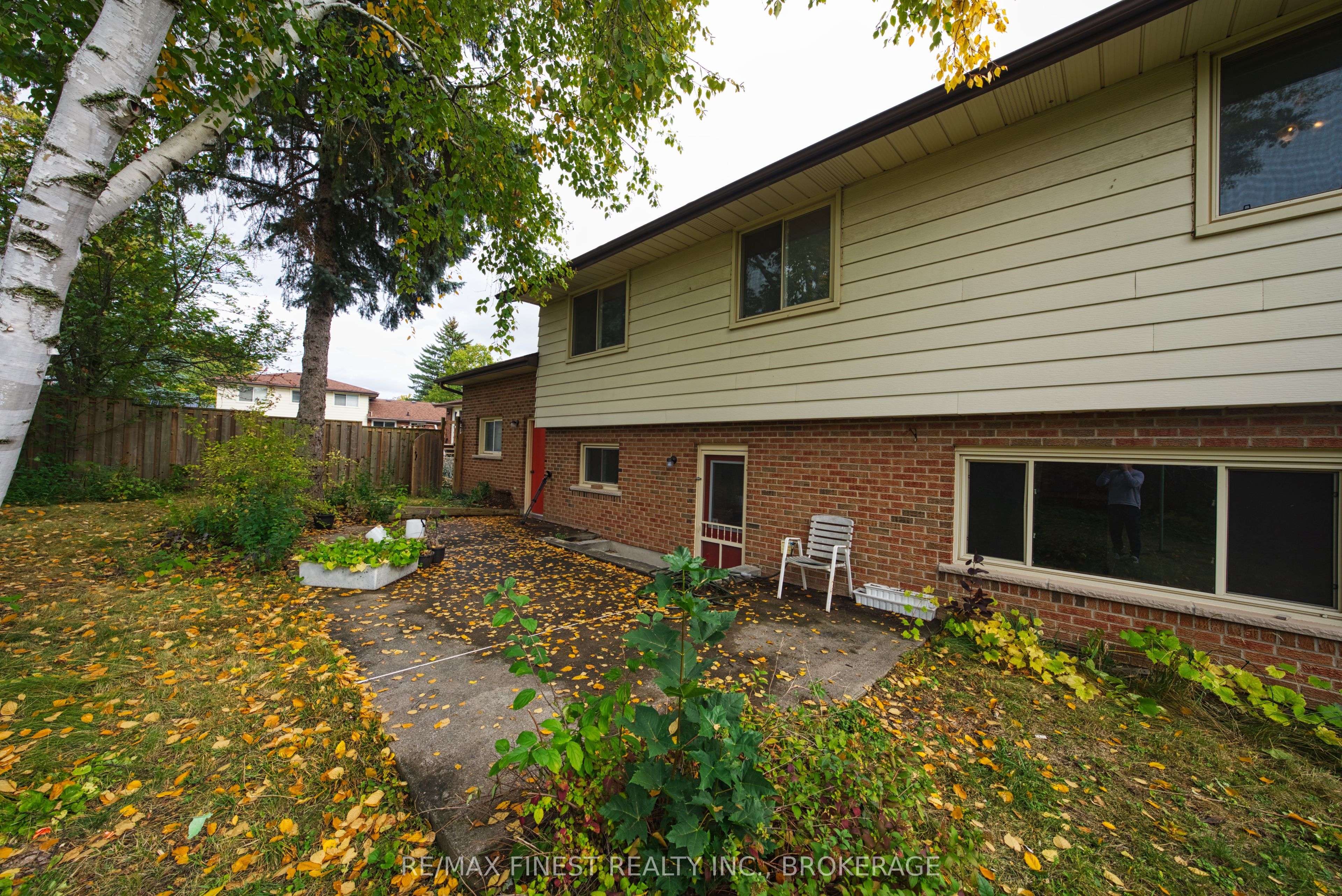 788 Kimberley Street Property Photo 35