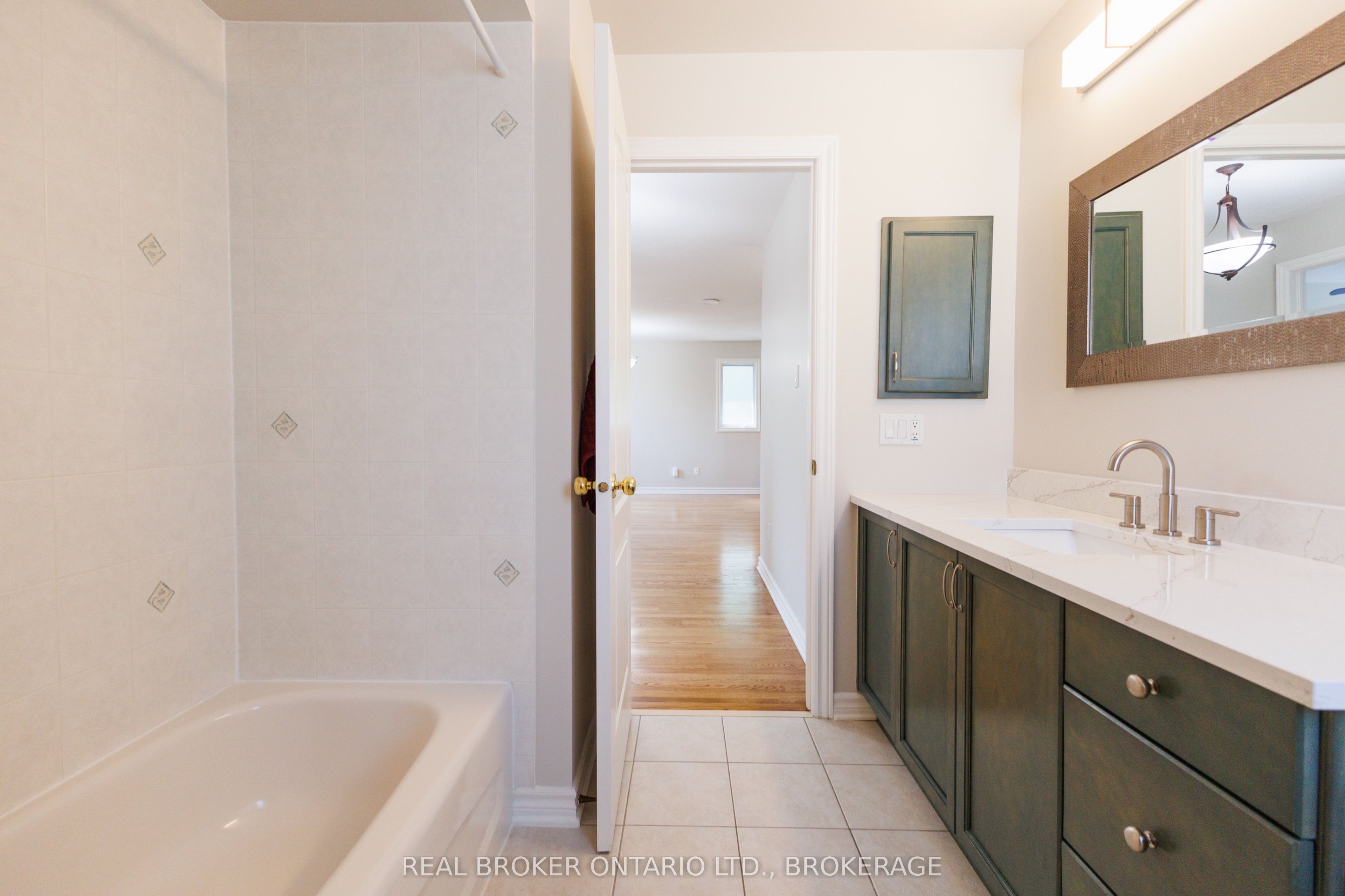 11 Redbridge Crescent Property Photo 41