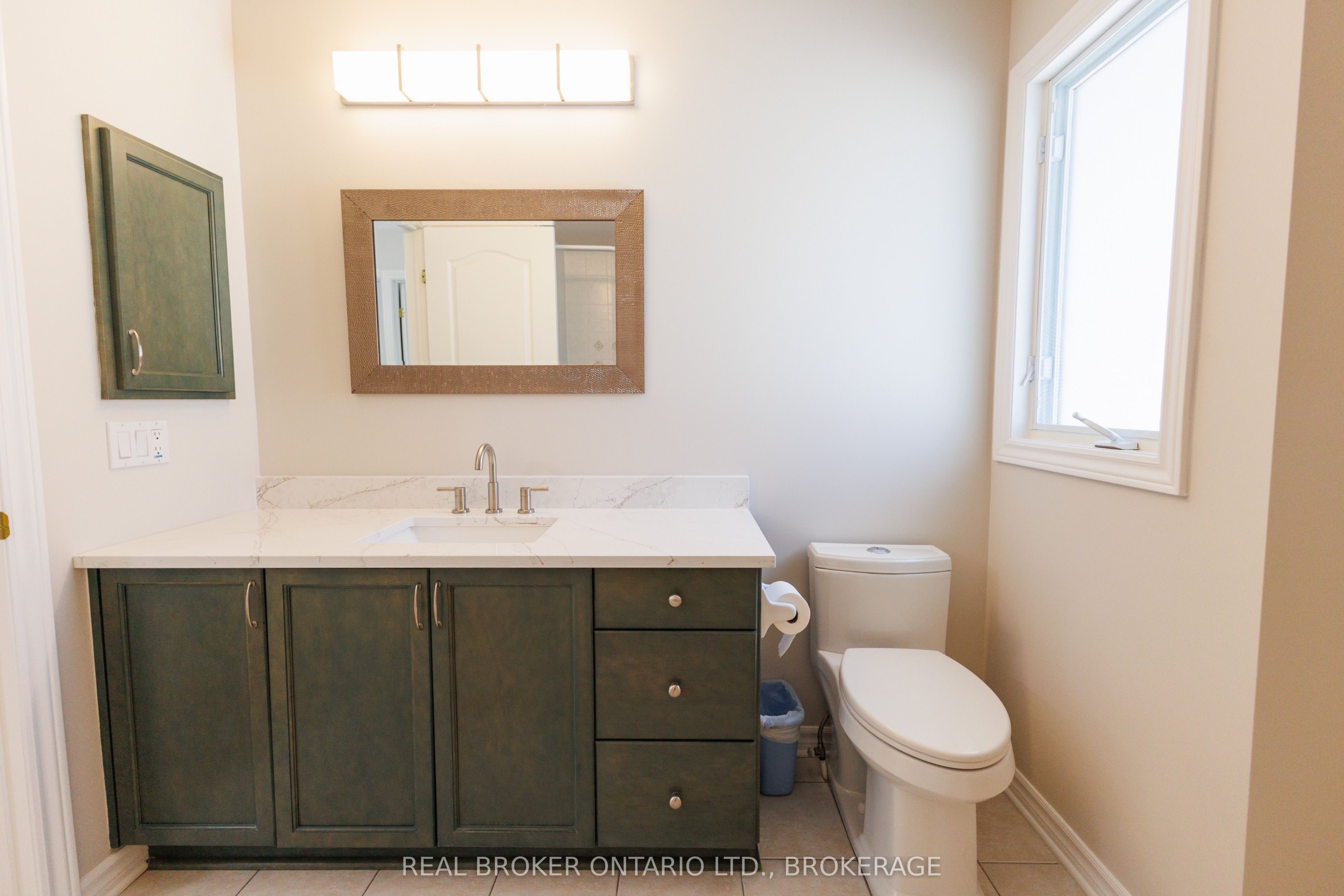 11 Redbridge Crescent Property Photo 42