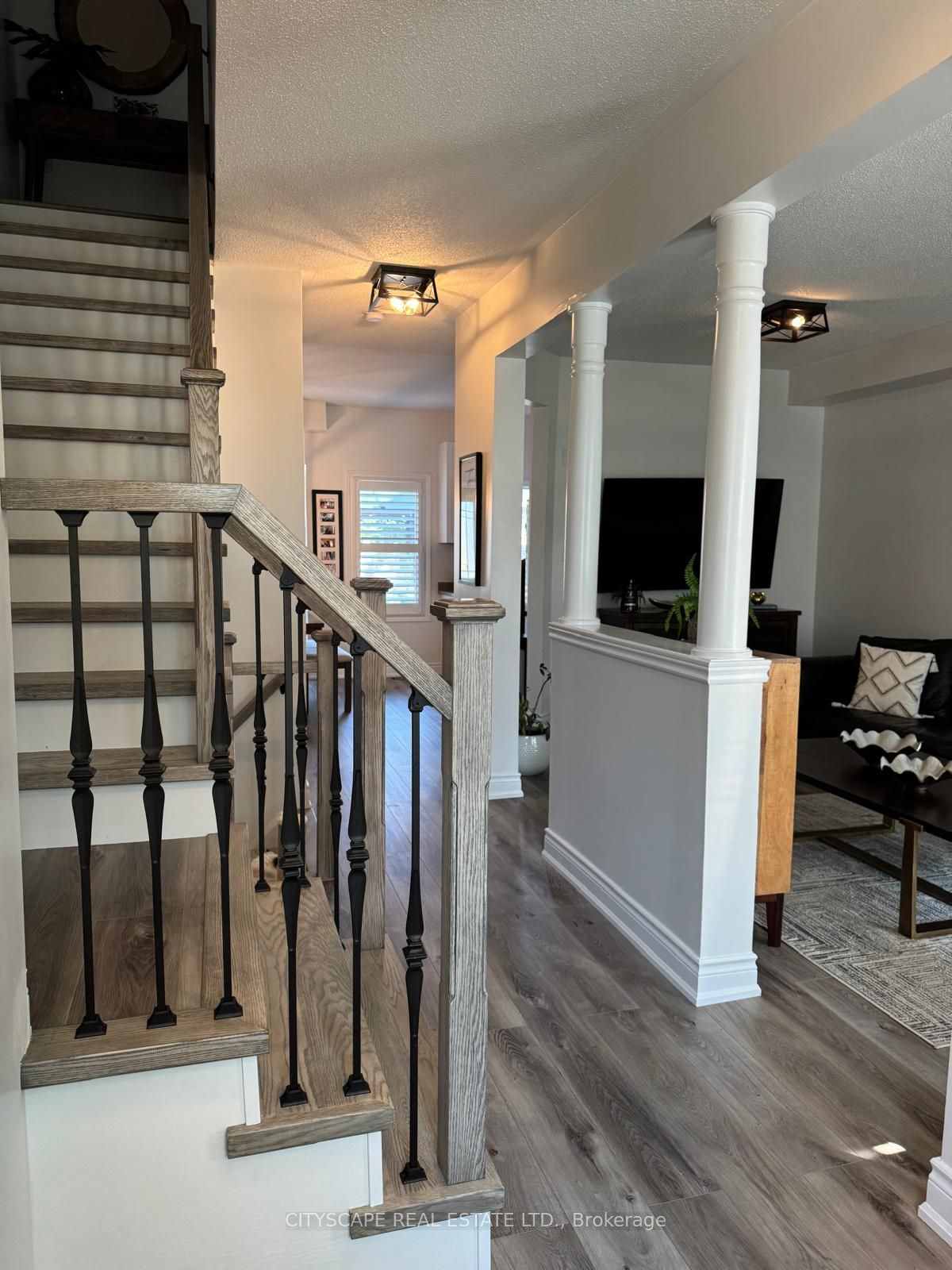 76 Easthampton Road Property Photo 3