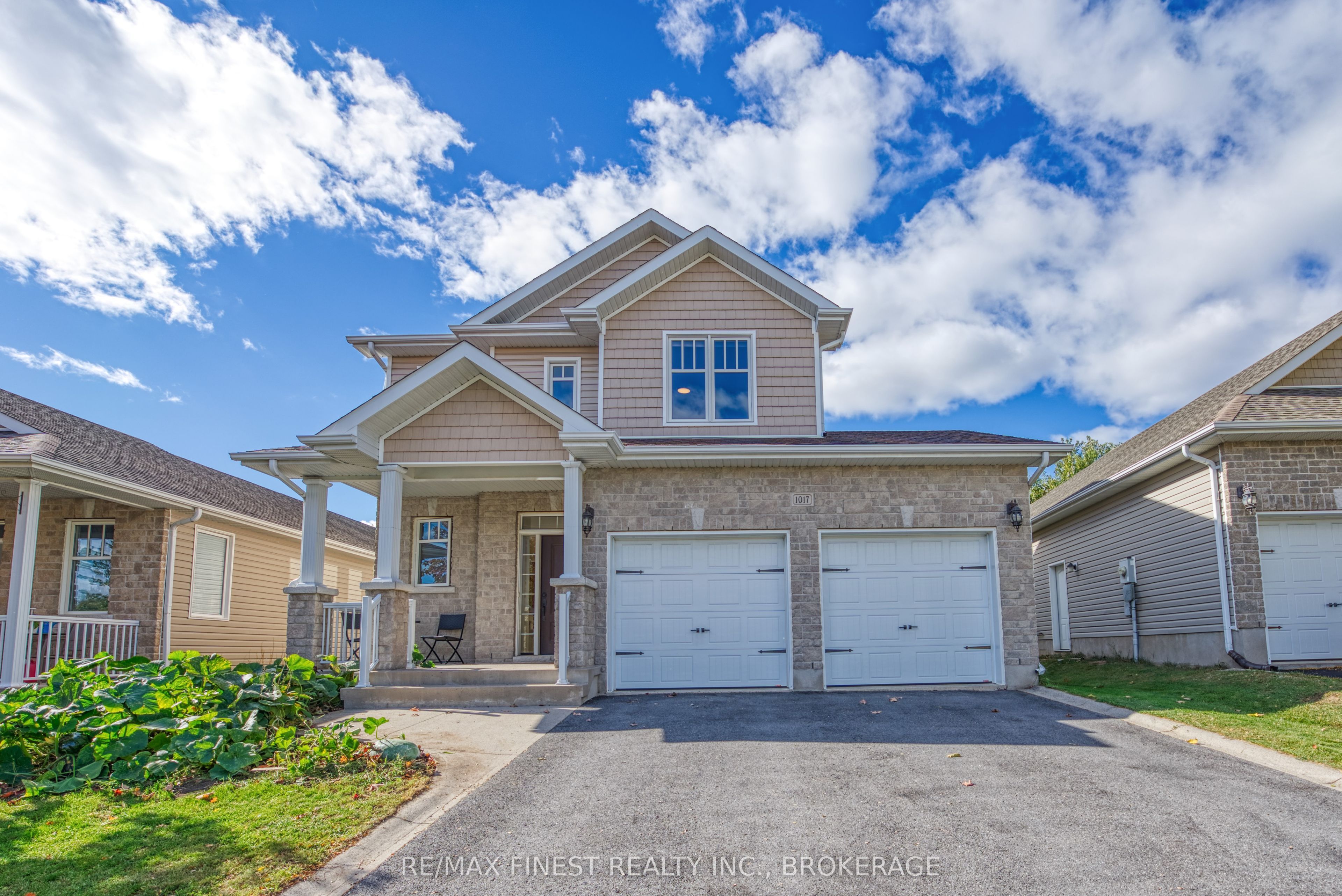 1017 Woodhaven Drive Property Photo 1