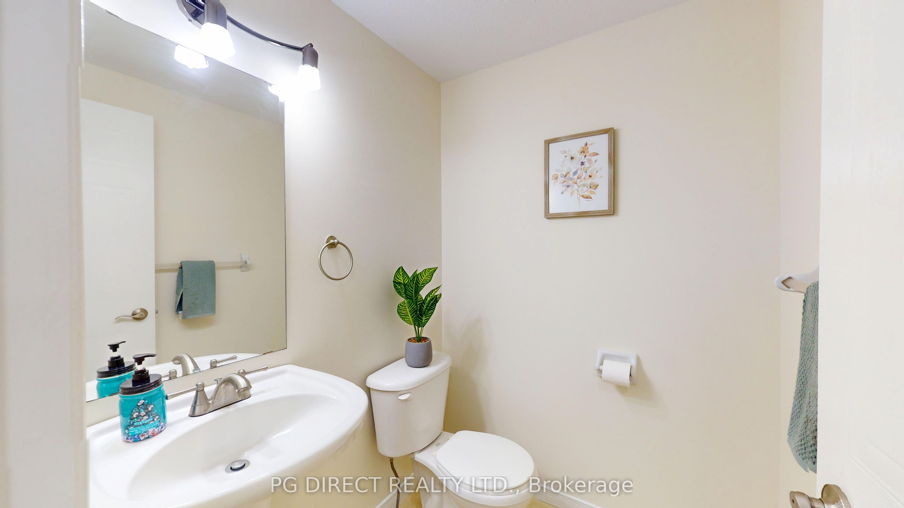 100 Foxglove Crescent Property Photo 7