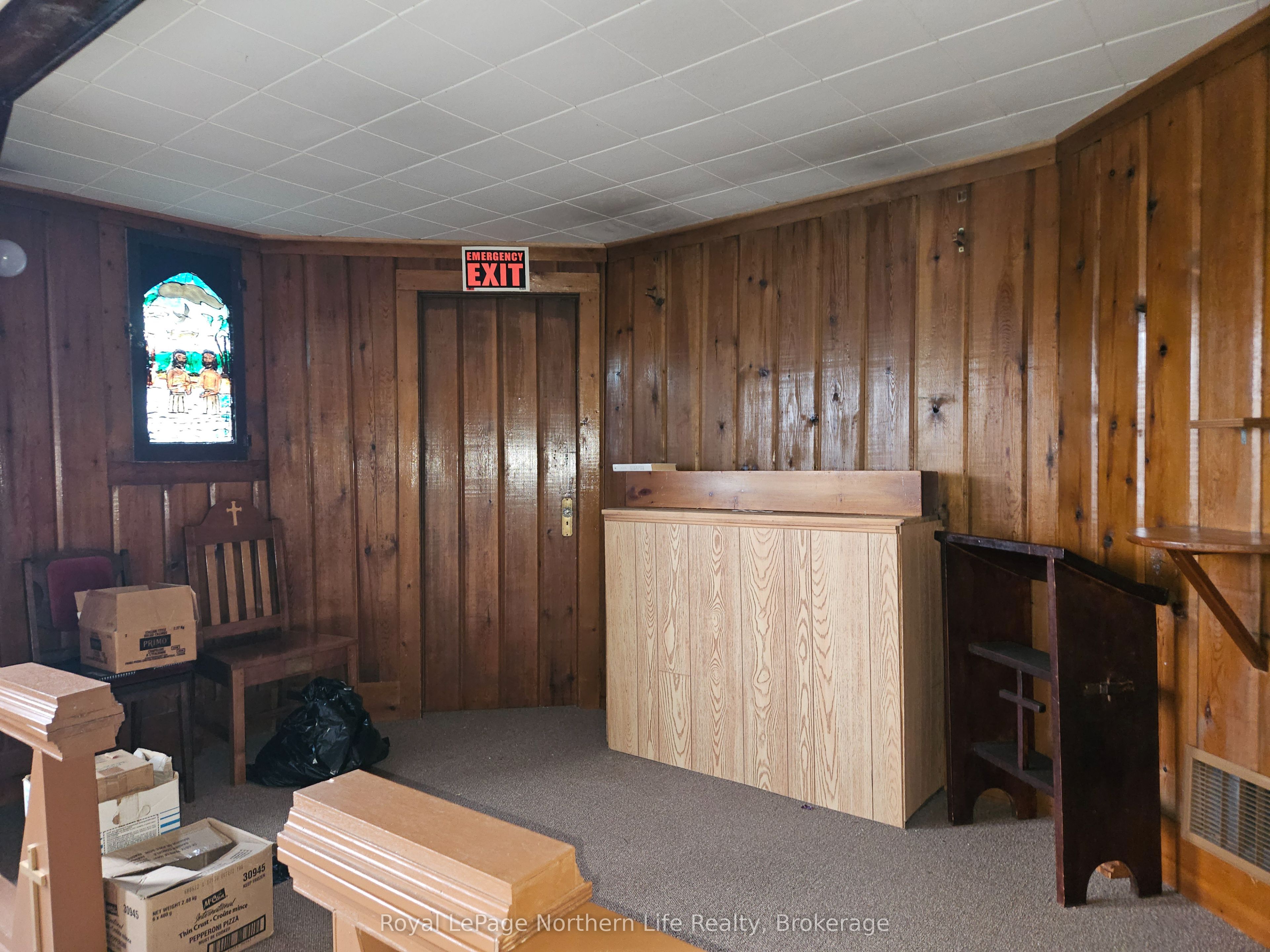 14 Parkwood Lane Property Photo 4