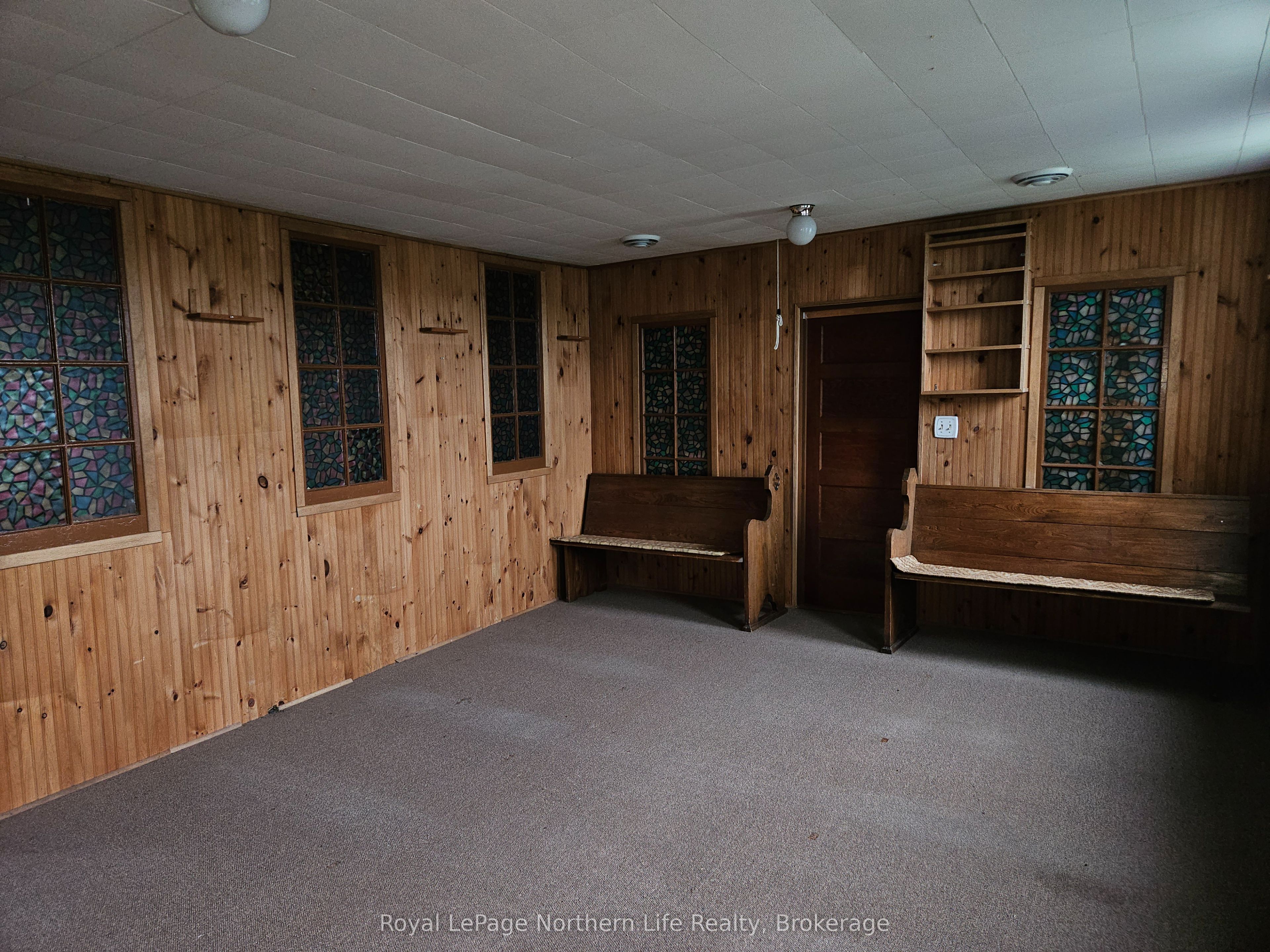14 Parkwood Lane Property Photo 6