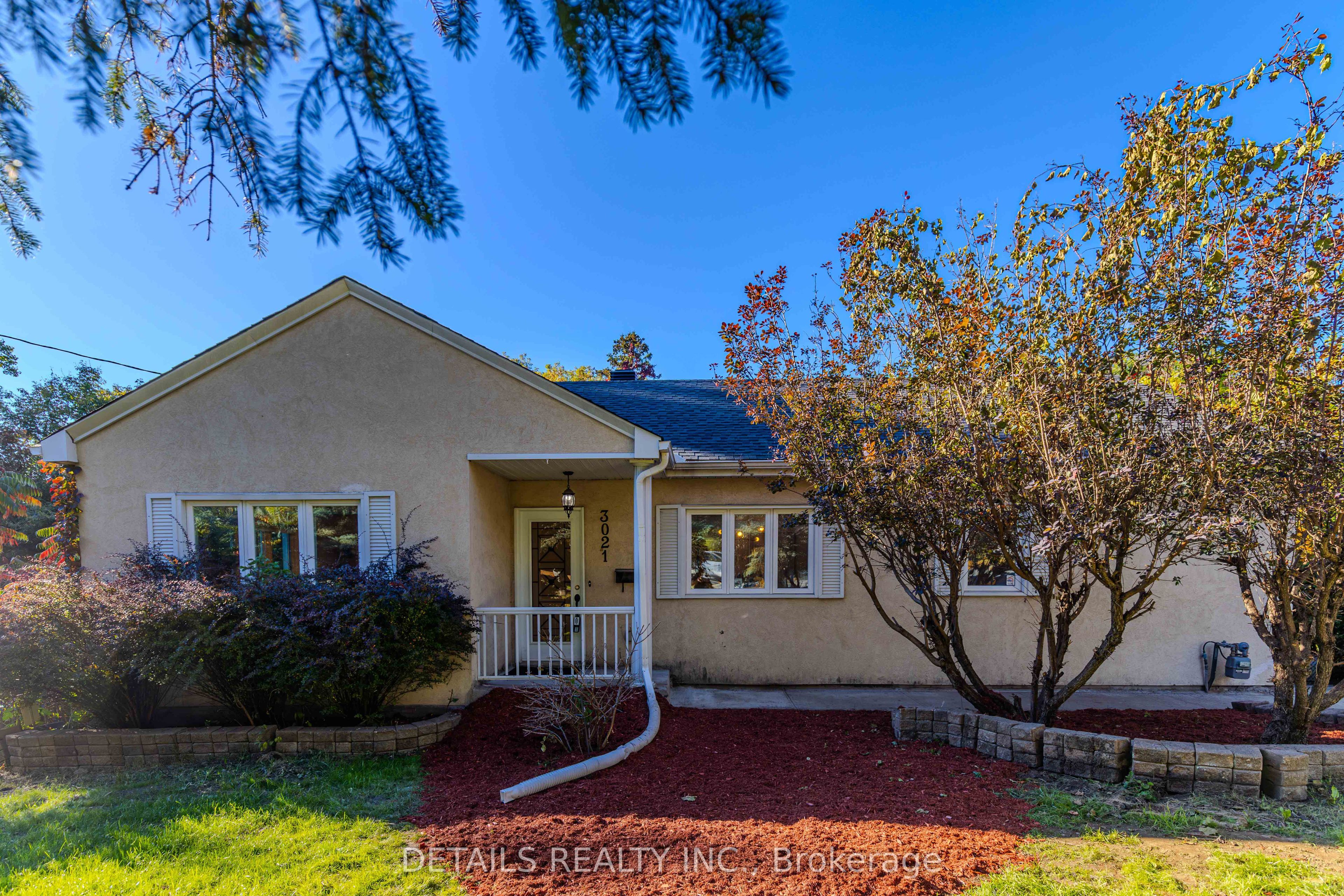 3021 Richmond Road Property Photo 1