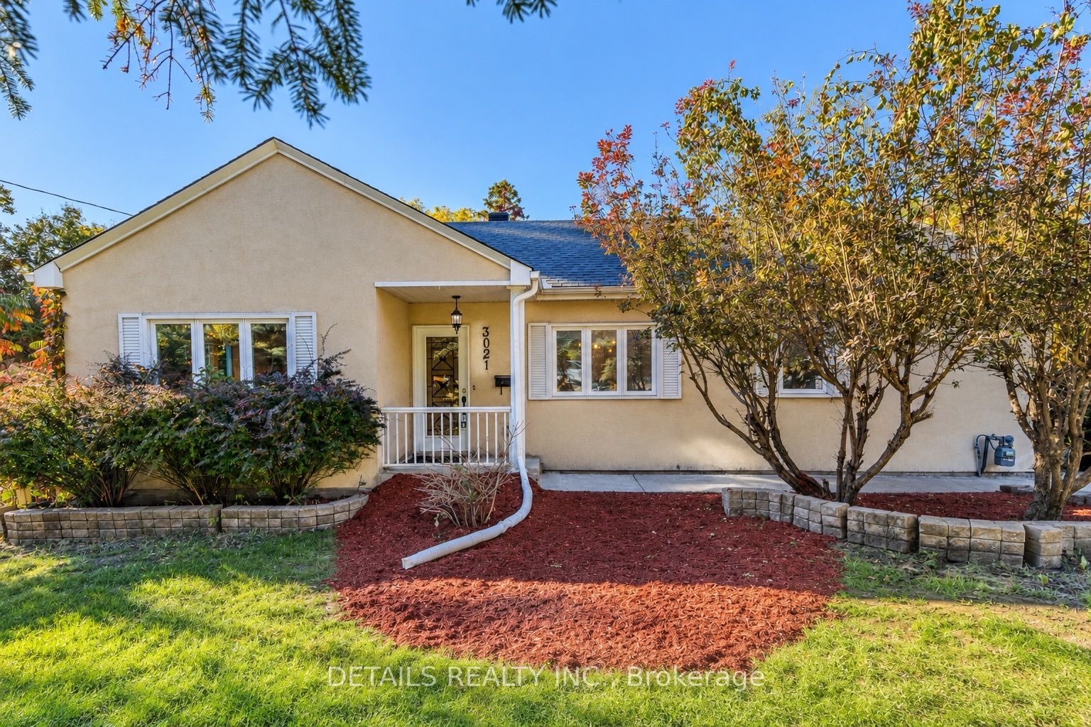 3021 Richmond Road Property Photo 1