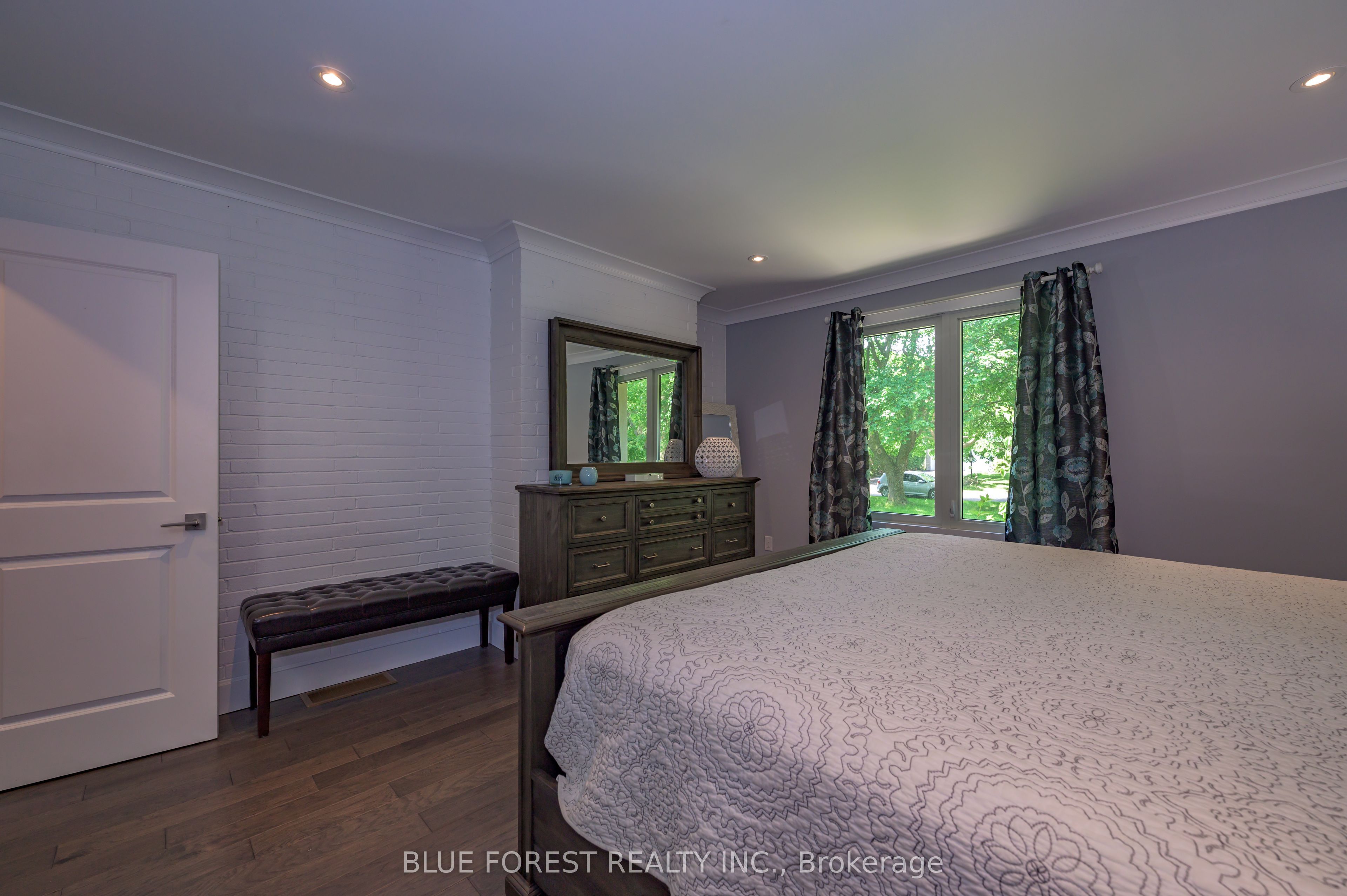 966 Glenbanner Road Property Photo 15