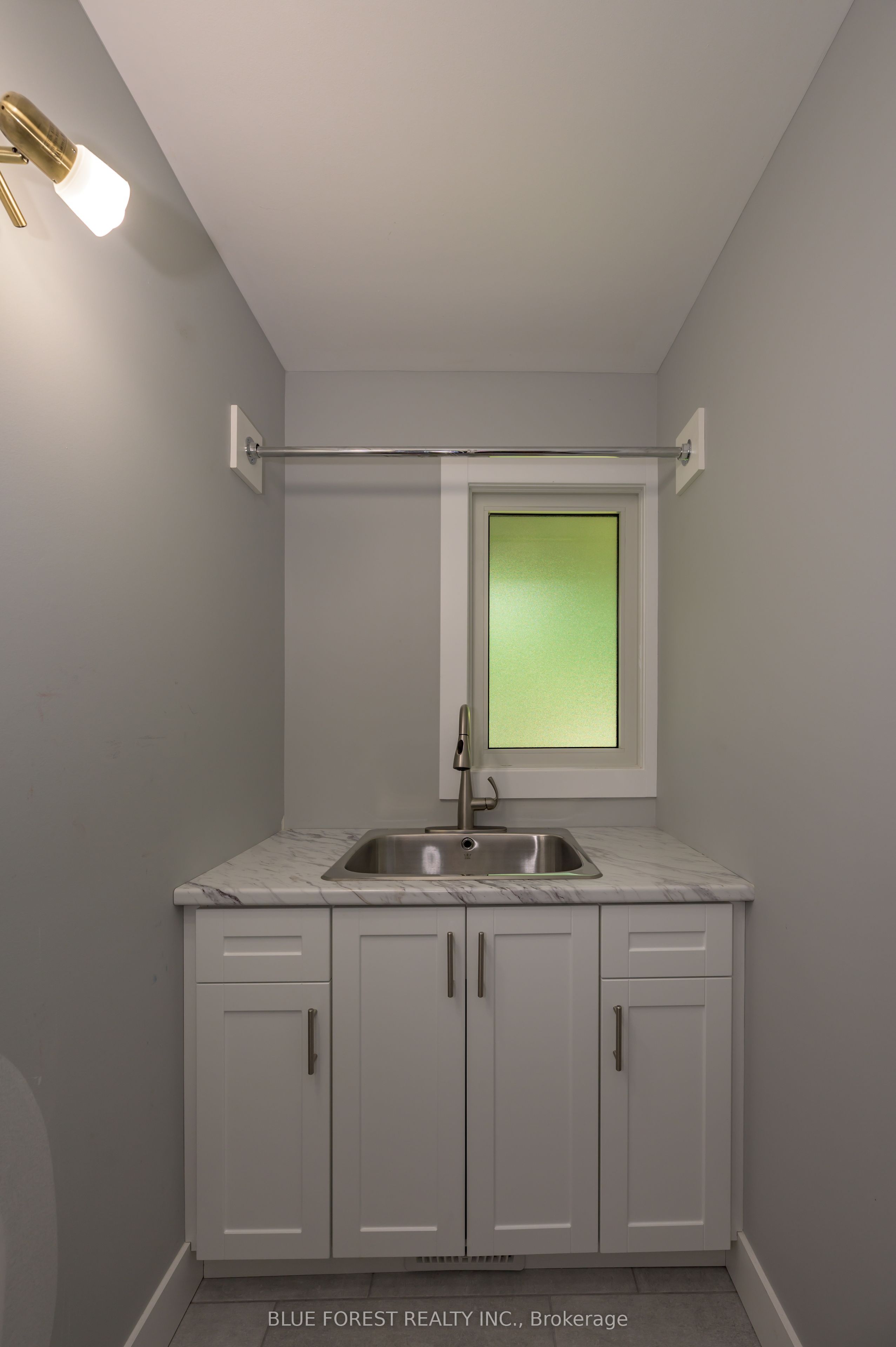 966 Glenbanner Road Property Photo 24