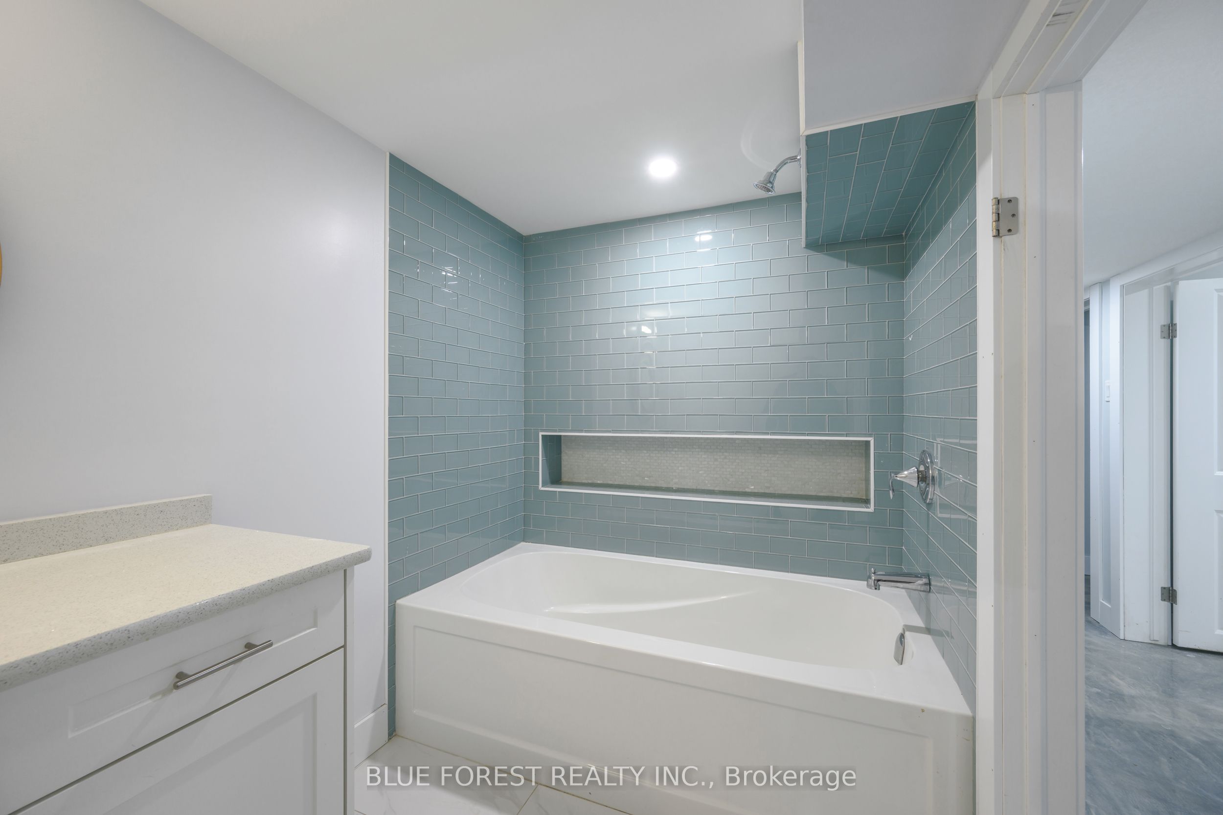966 Glenbanner Road Property Photo 33