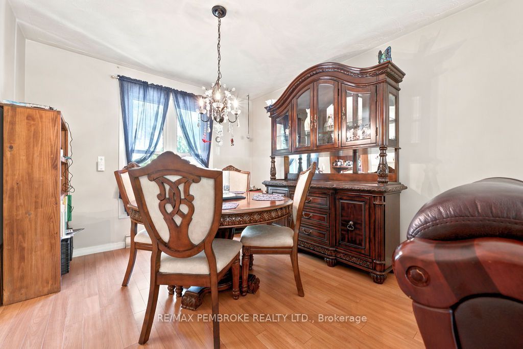 1656 Beachburg Road Property Photo 13