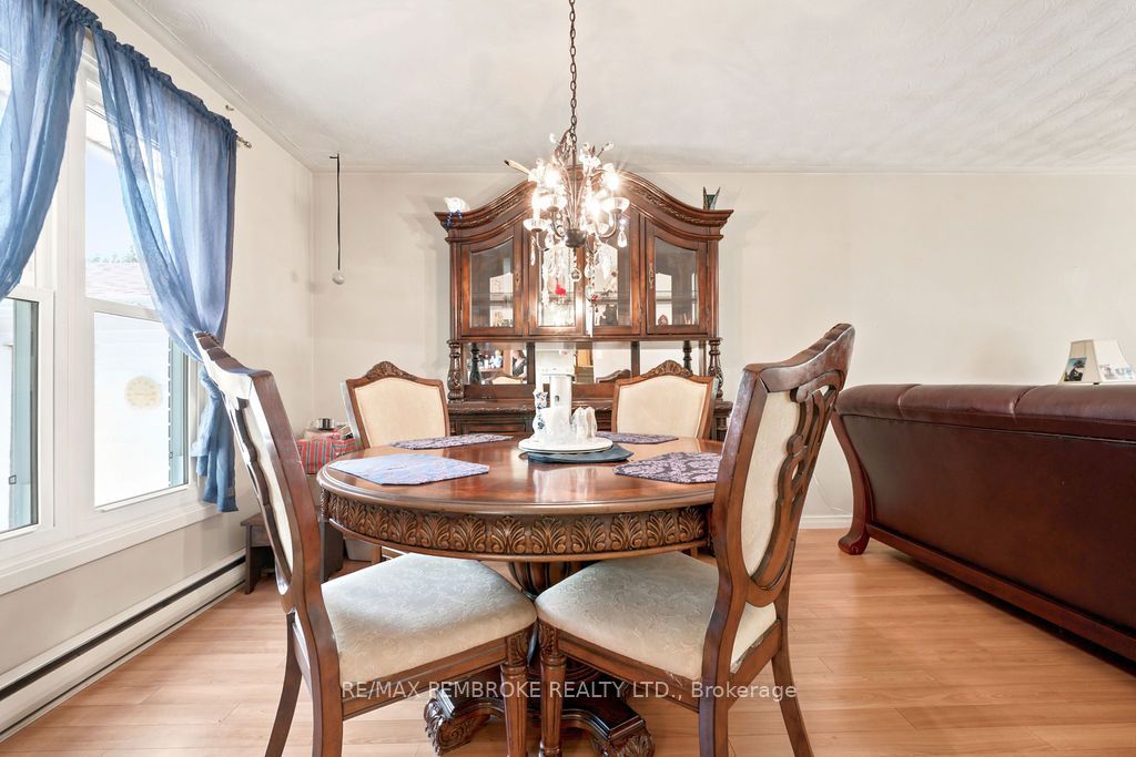 1656 Beachburg Road Property Photo 14