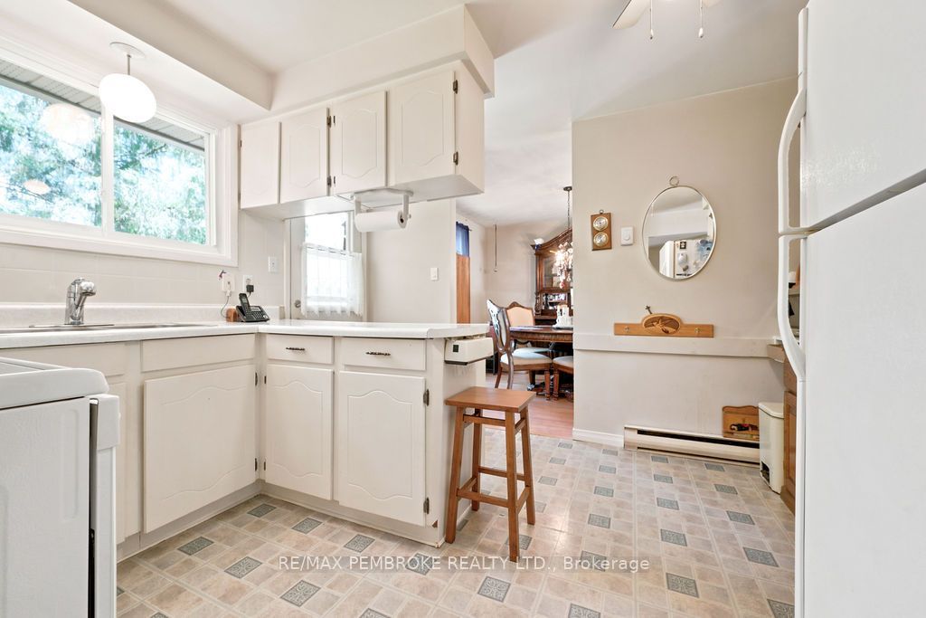 1656 Beachburg Road Property Photo 19