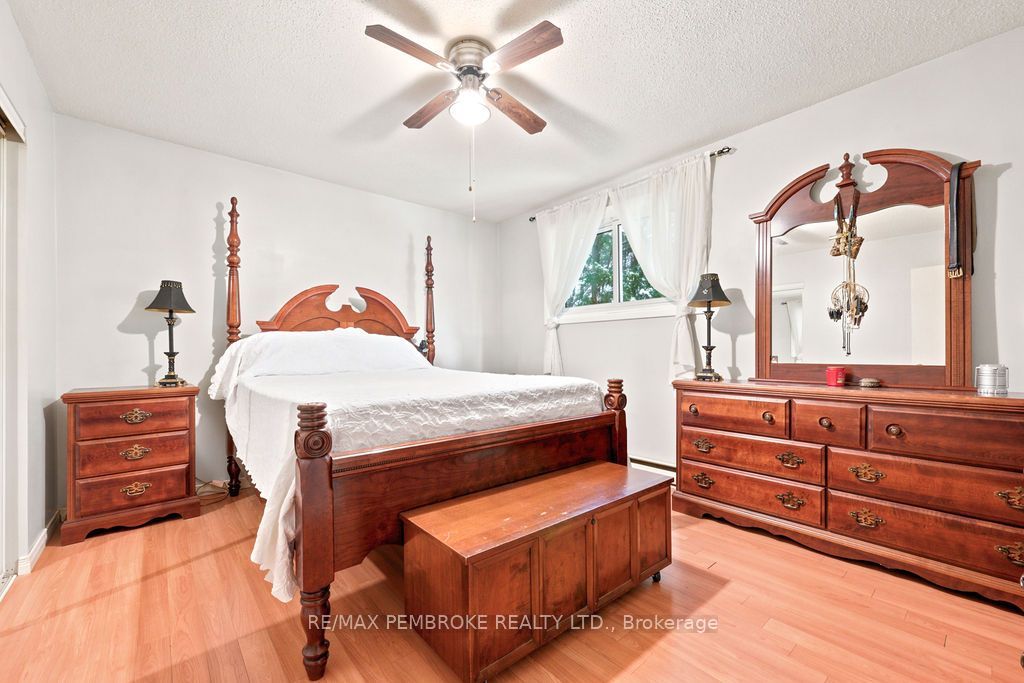 1656 Beachburg Road Property Photo 20