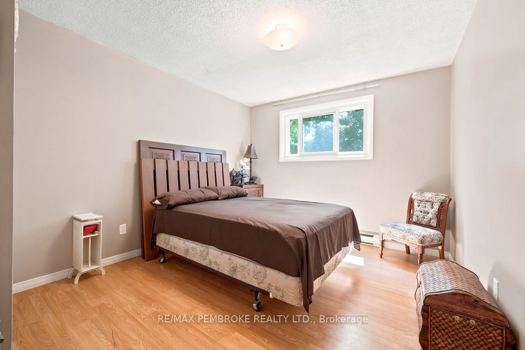 1656 Beachburg Road Property Photo 24