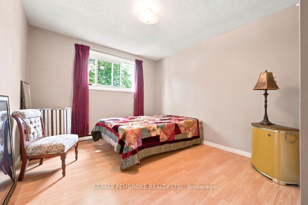 1656 Beachburg Road Property Photo 26