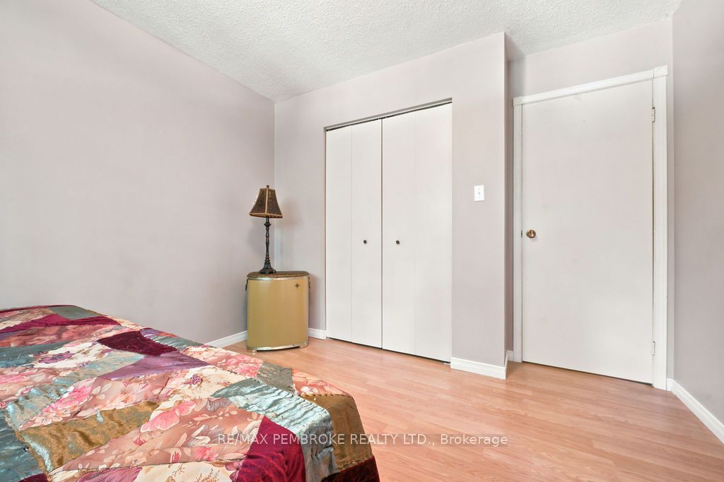 1656 Beachburg Road Property Photo 27