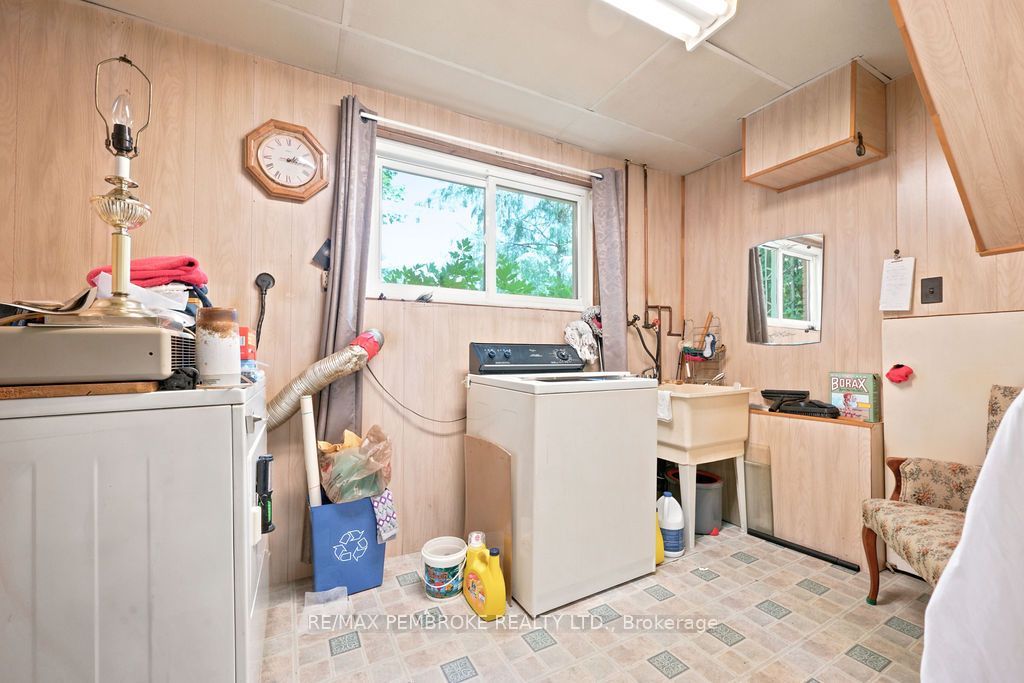 1656 Beachburg Road Property Photo 33