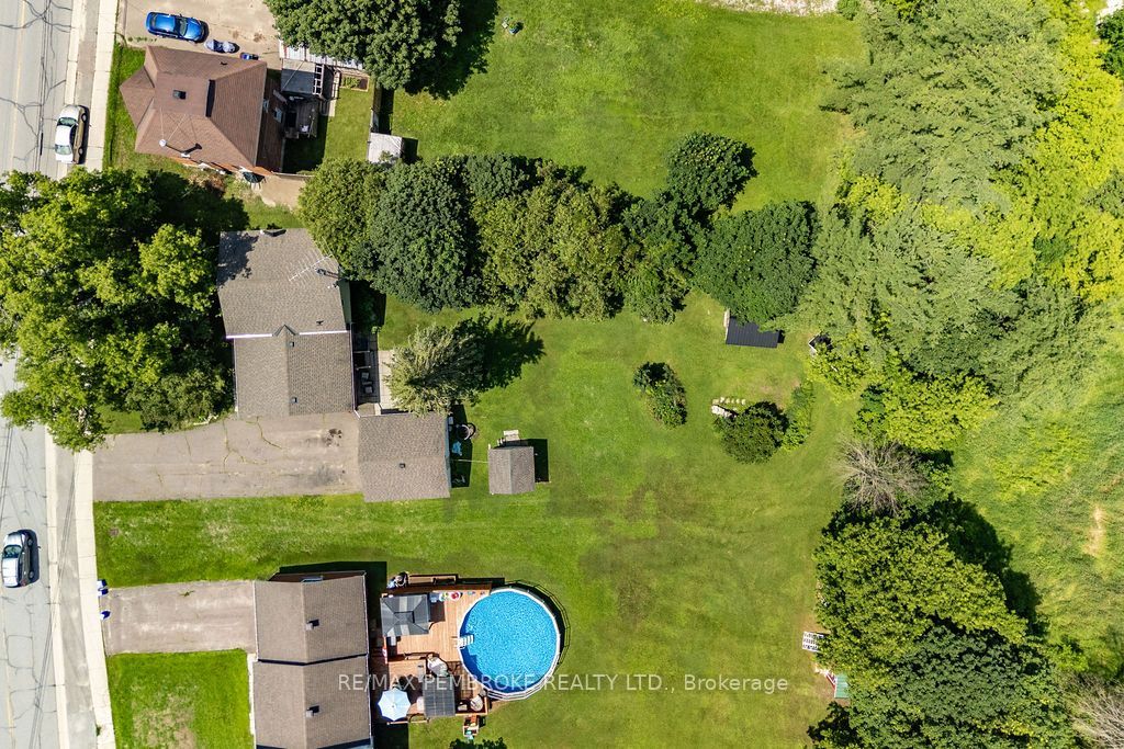 1656 Beachburg Road Property Photo 41