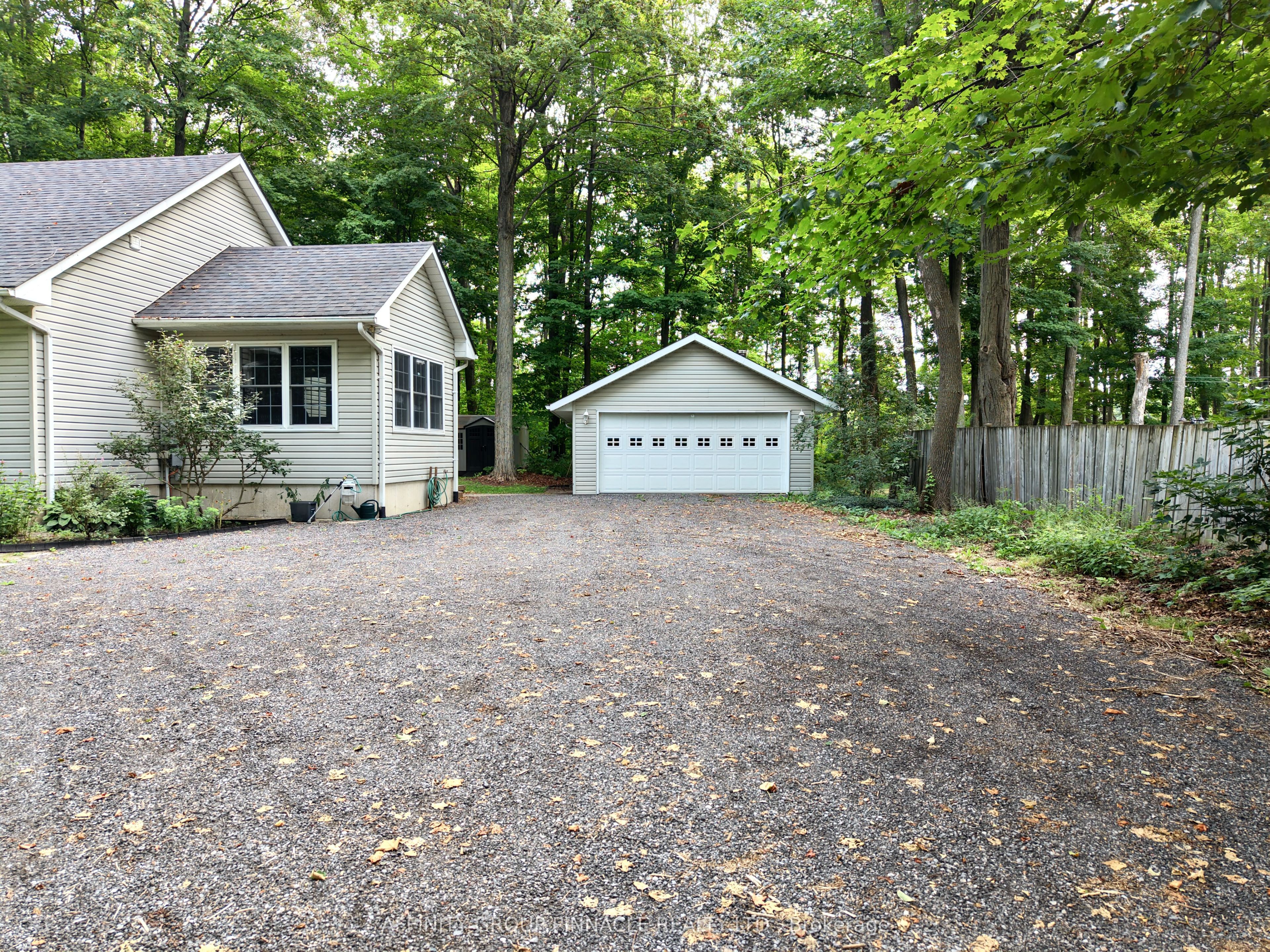 38 Westview Drive Property Photo 6