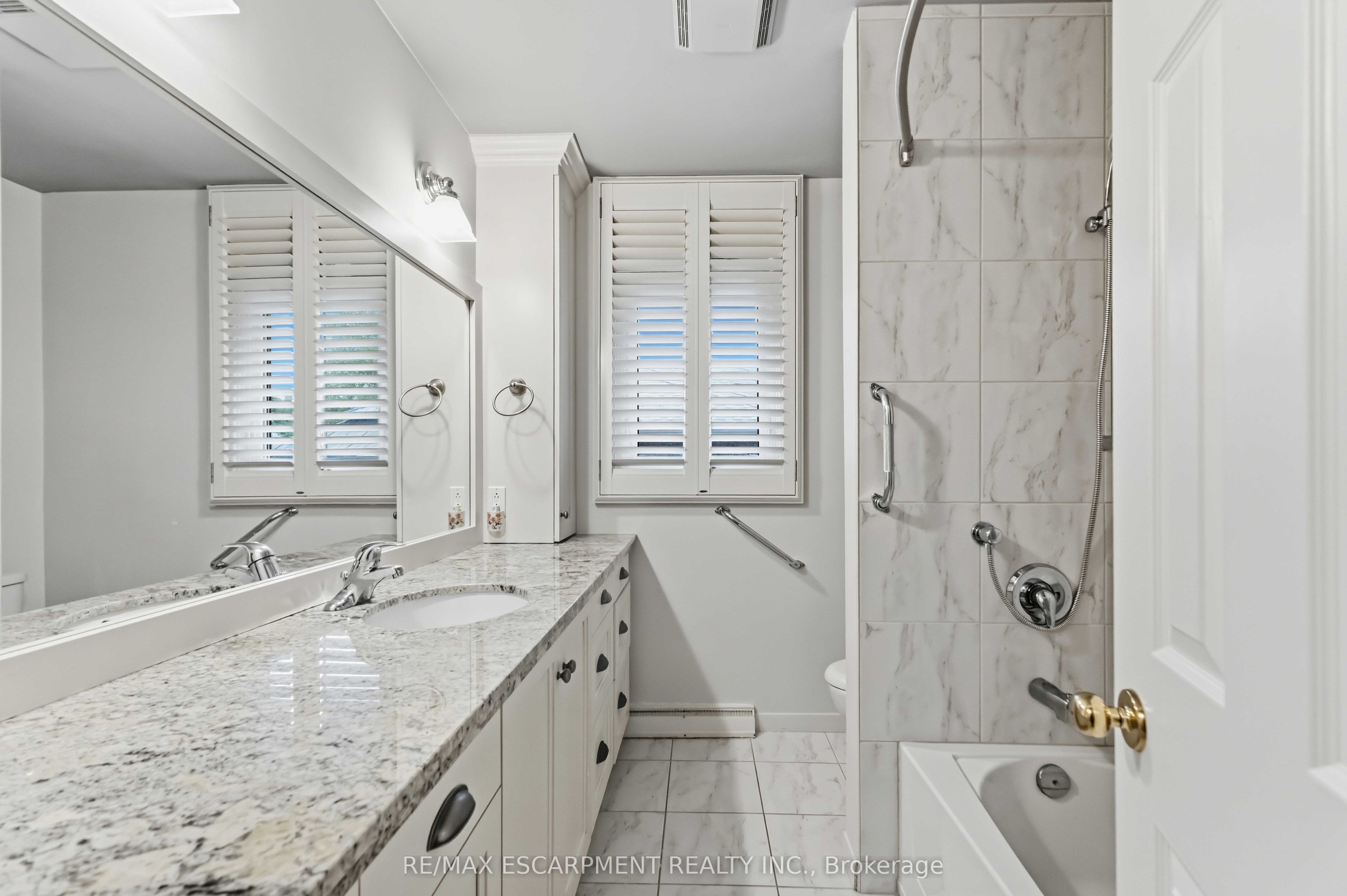 4 Regina Avenue Property Photo 18