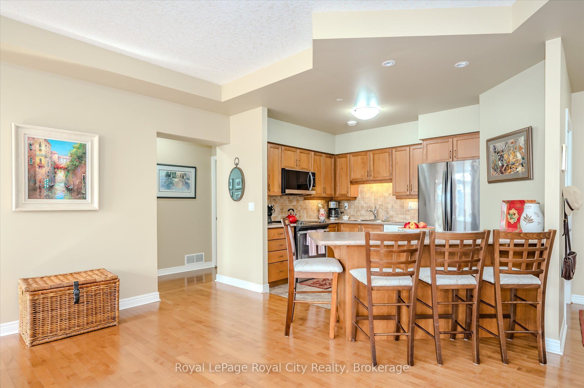 65 Bayberry Drive 401 Property Photo 16