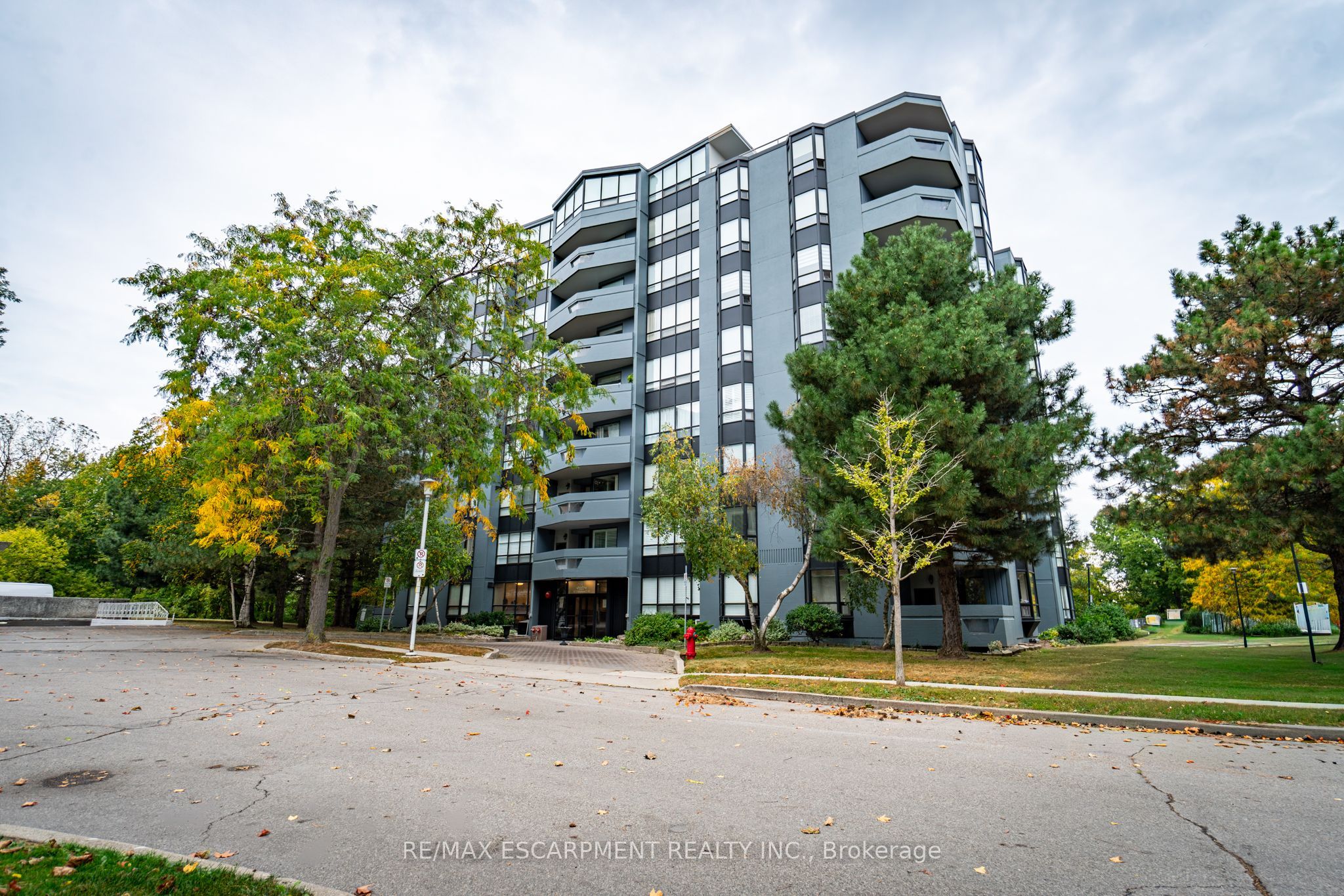 8 Village Green Boulevard 510 Property Photo 26